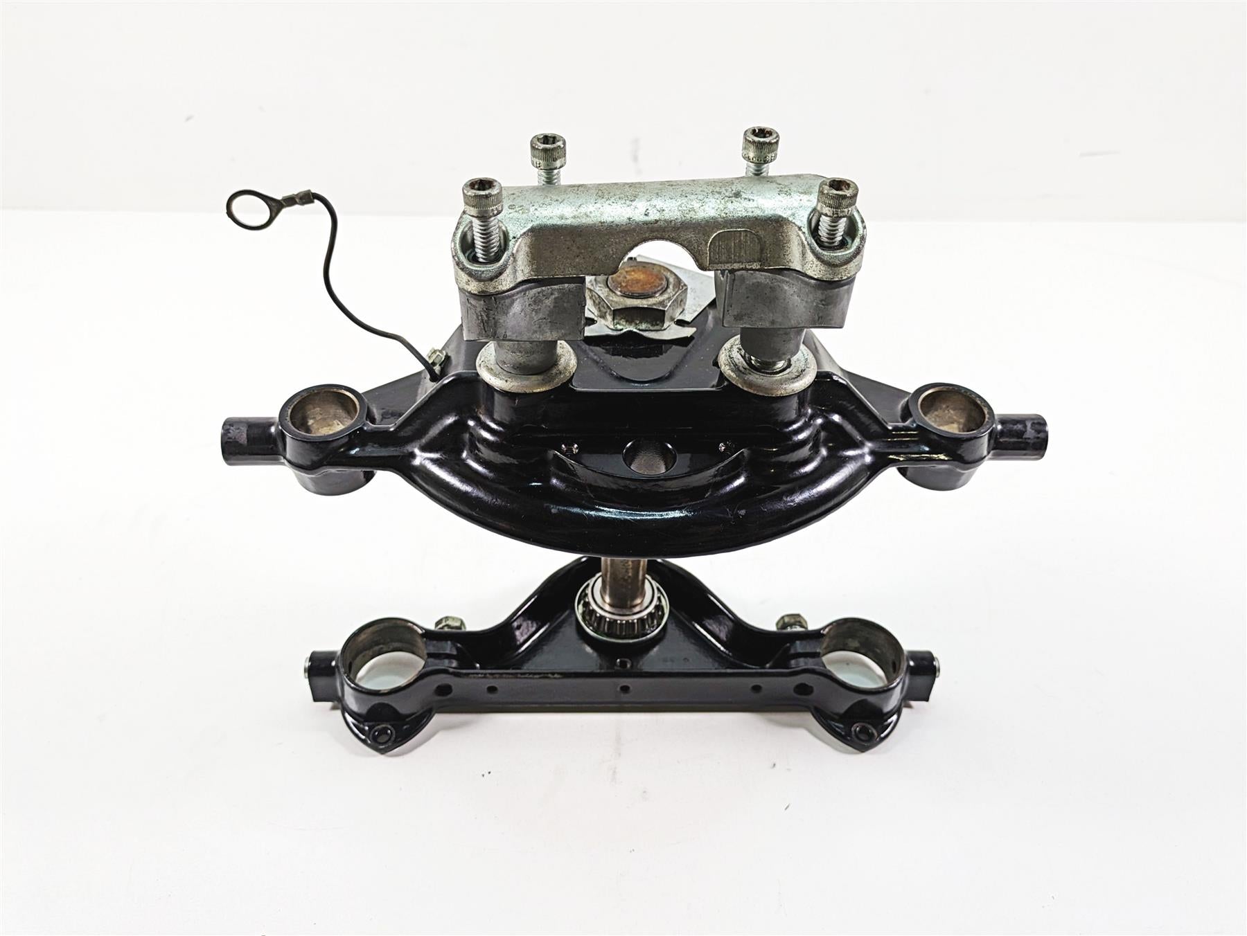 2006 Harley Touring FLHXI Street Glide Upper Lower Triple Tree Set 45446-87A | Mototech271