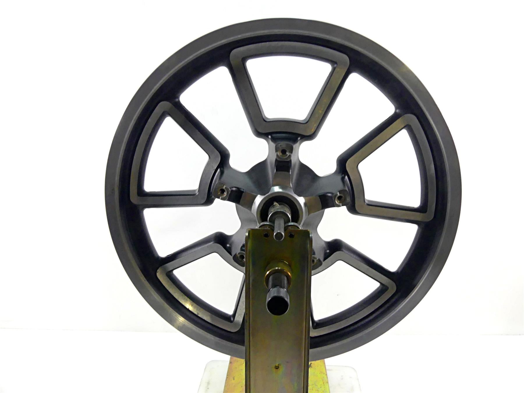 2014 Harley FXDL Dyna Low Rider Front Wheel Rim 19x2.5 - Ding 43300280 {{ shop.shopifyCountryName }} - Mototech271