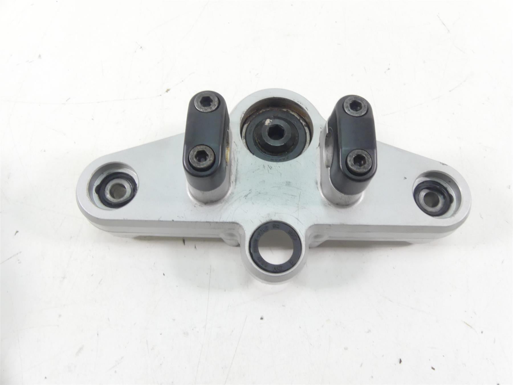 1999 BMW R1100 GS 259E Upper Triple Tree Steering Clamp Bar Mounts 31422314505 {{ shop.shopifyCountryName }} - Mototech271