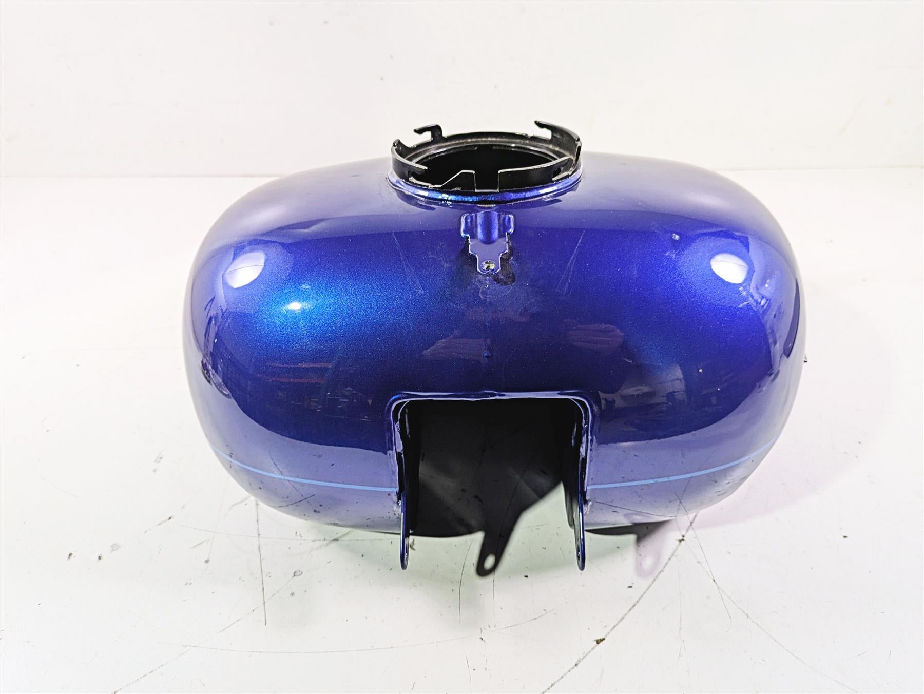 2015 Harley Touring FLHTKL E -Glide Low Fuel Gas Tank Superior Blue 61356-08 {{ shop.shopifyCountryName }} - Mototech271
