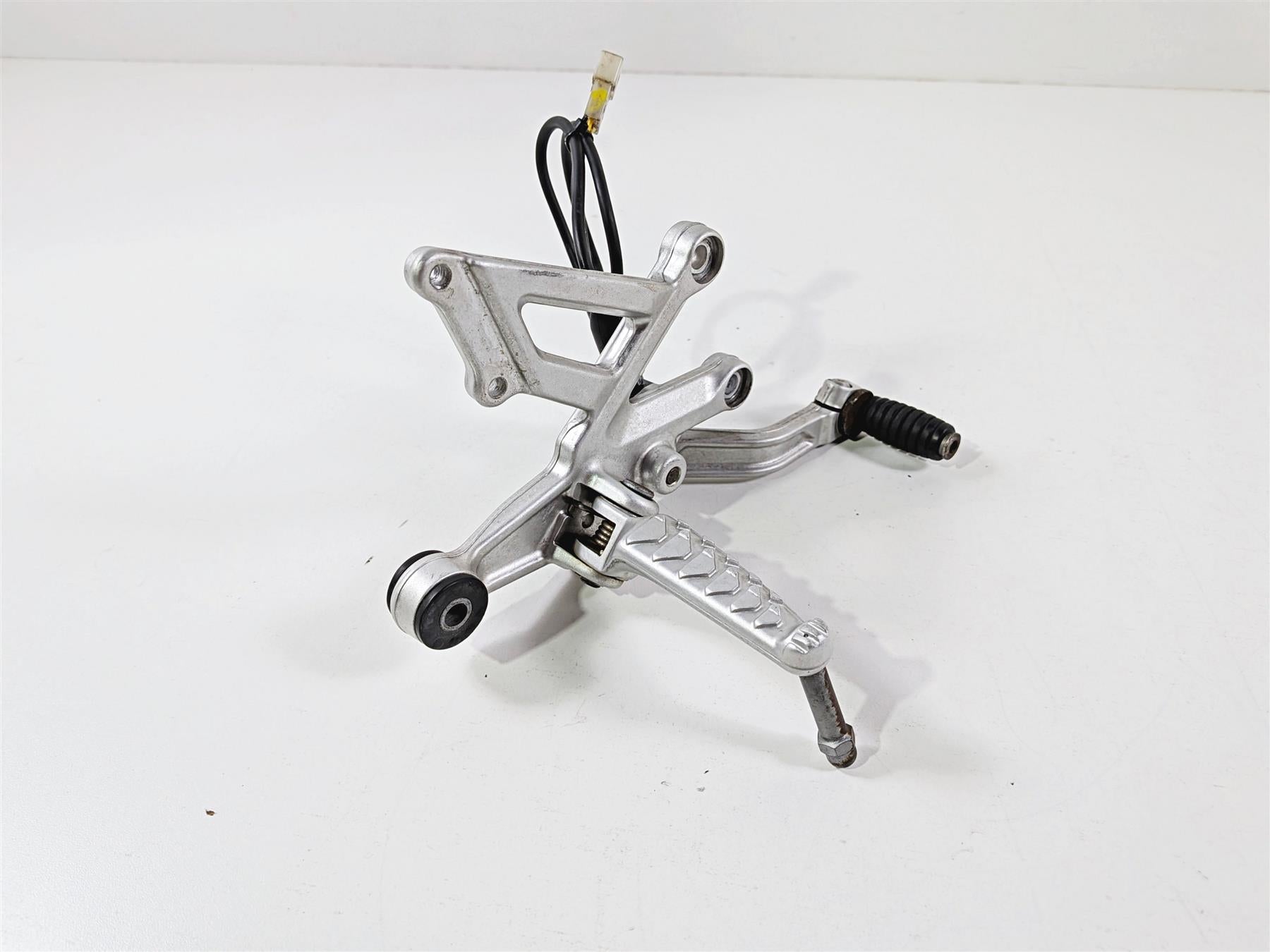 2014 Aprilia RSV4 RR Factory Right Front Foot Peg & Brake Pedal 858786 858785 {{ shop.shopifyCountryName }} - Mototech271
