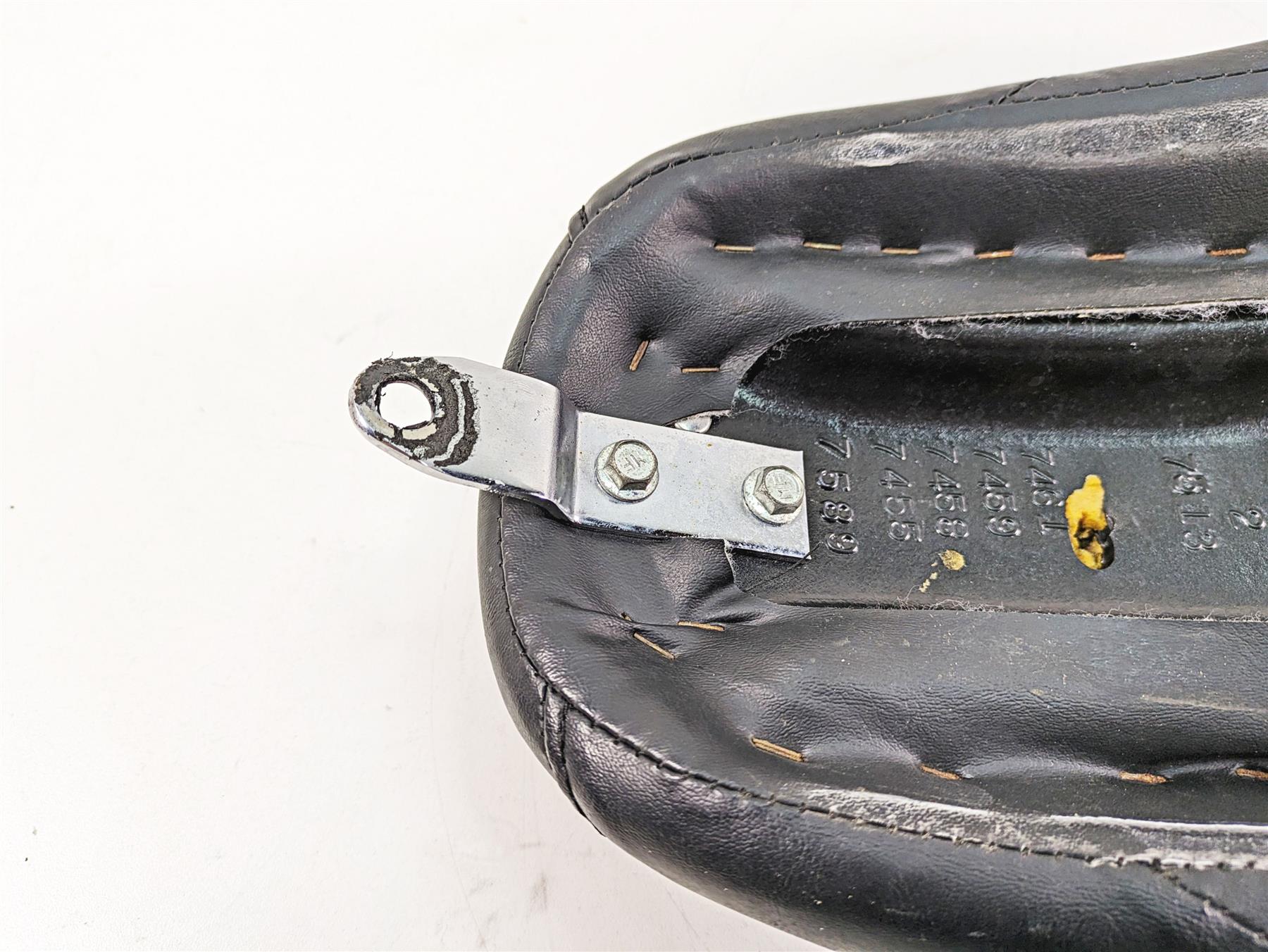 2005 Harley Dyna FXDL Low Rider Duo Driver Rider Seat Saddle 53078-04 {{ shop.shopifyCountryName }} - Mototech271