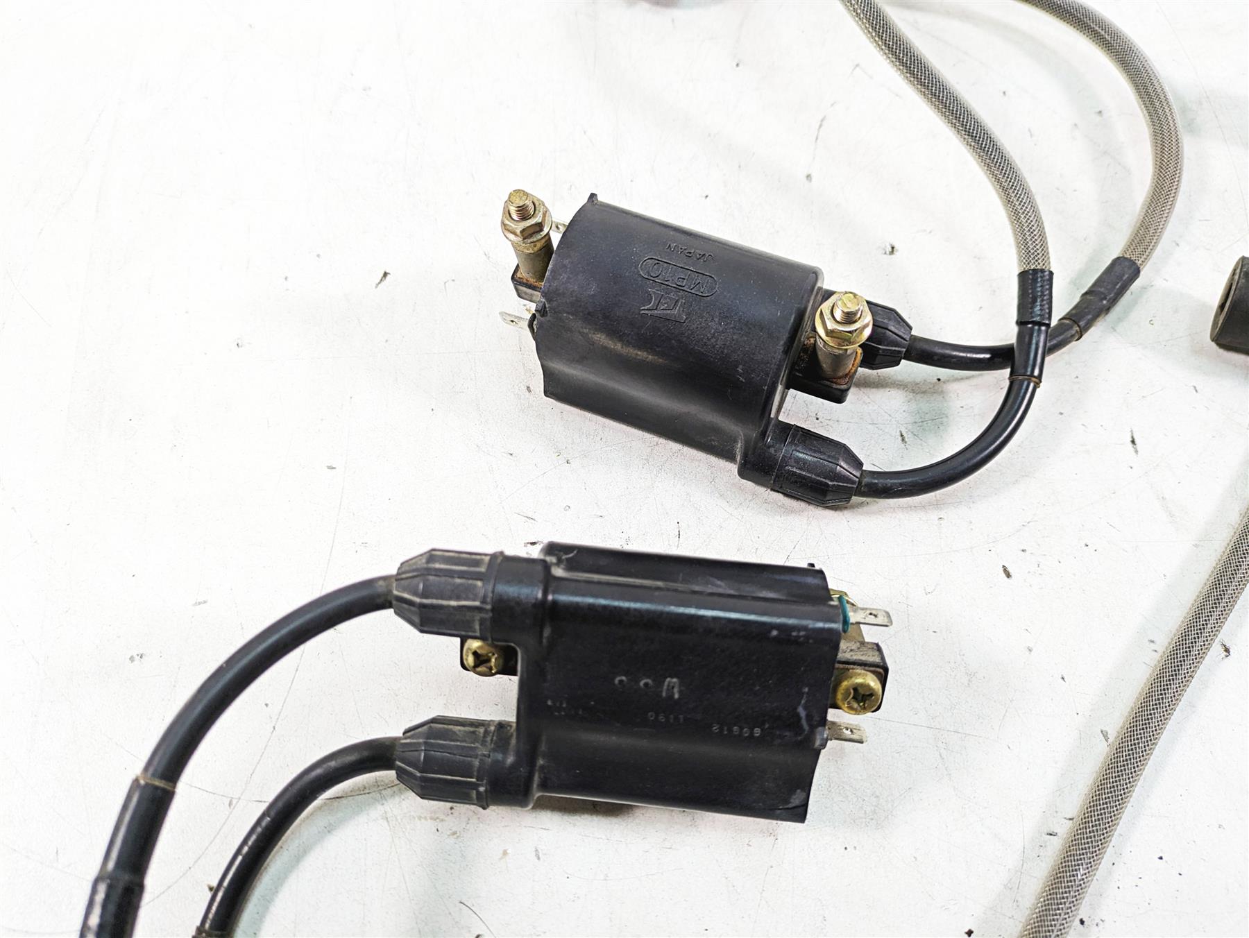 1997 Kawasaki VN1500 Vulcan Ignition Coil Wires Plug Set 21121-1154 21121-1155 {{ shop.shopifyCountryName }} - Mototech271