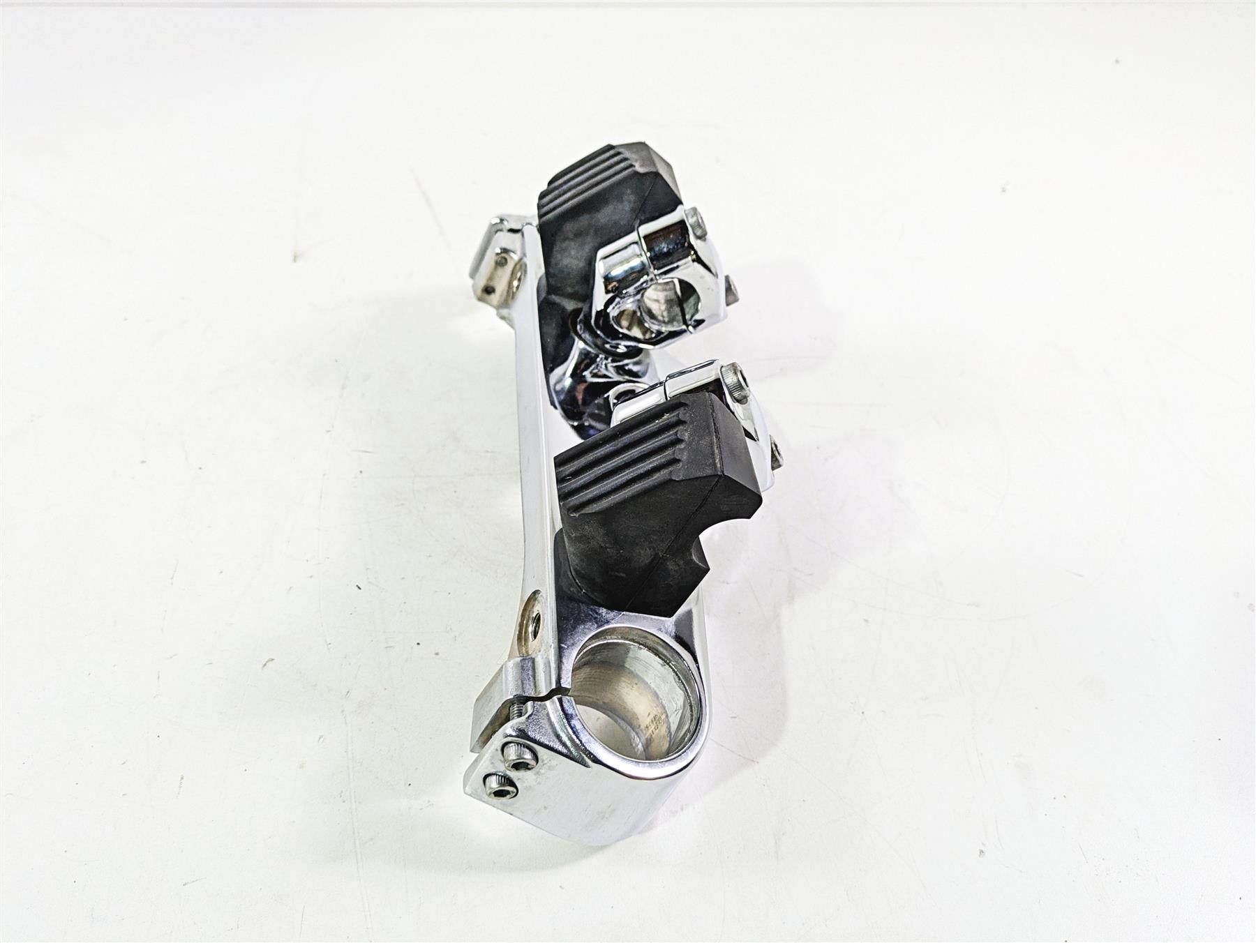 2008 Yamaha XVZ1300 Royal Star Upper Chrome Triple Tree Riser Set 4XY-W2341-00 {{ shop.shopifyCountryName }} - Mototech271