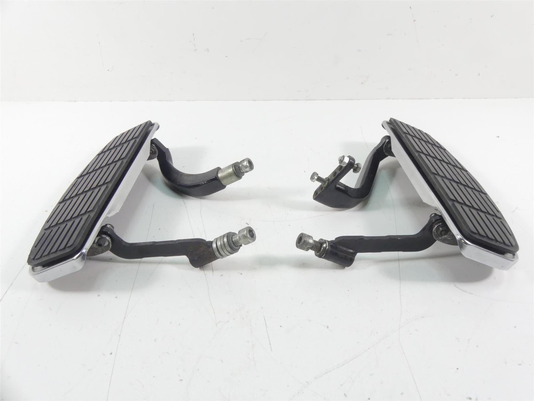 1998 Harley Touring FLHTC Electra Glide Front L+R Rider Floor Board Set 50621-79 {{ shop.shopifyCountryName }} - Mototech271