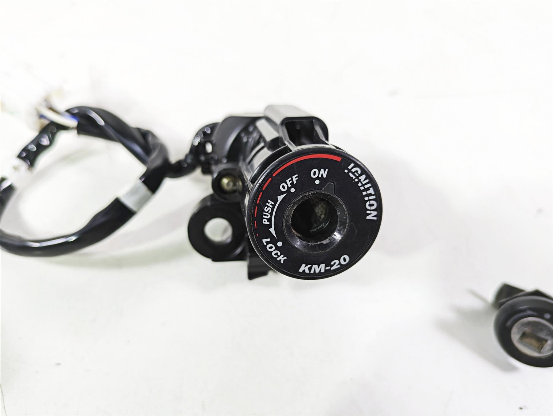 2023 Kawasaki KLR KL 650 Adventure Ignition Switch Key Lock Set 27005-5190 {{ shop.shopifyCountryName }} - Mototech271