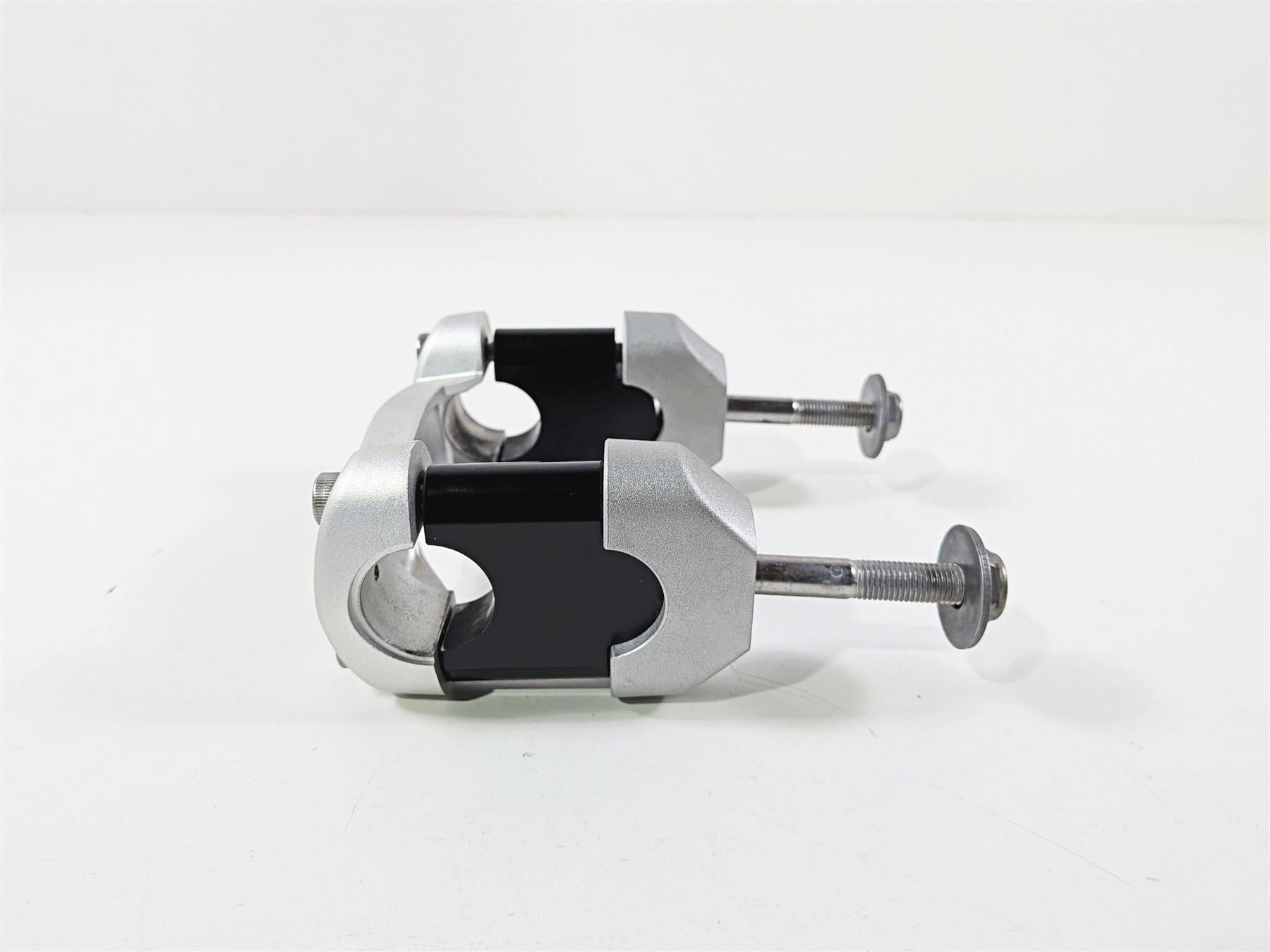 2019 Triumph Speed Triple RS 1050 Handlebar Holder Riser 3" Extensions T2041599 {{ shop.shopifyCountryName }} - Mototech271