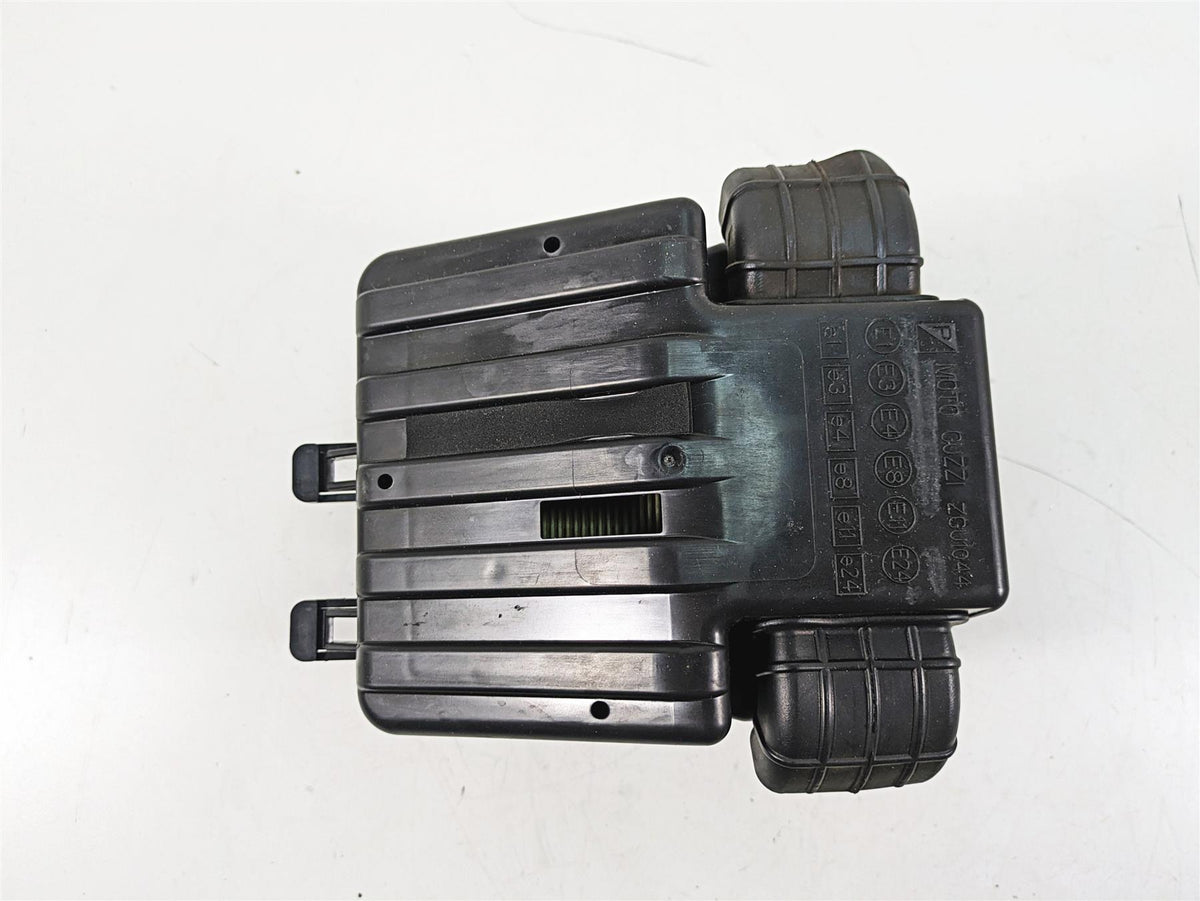 2020 Moto Guzzi V85 TT Adventure Air Box Cleaner Breather Filter 2B004460 {{ shop.shopifyCountryName }} - Mototech271