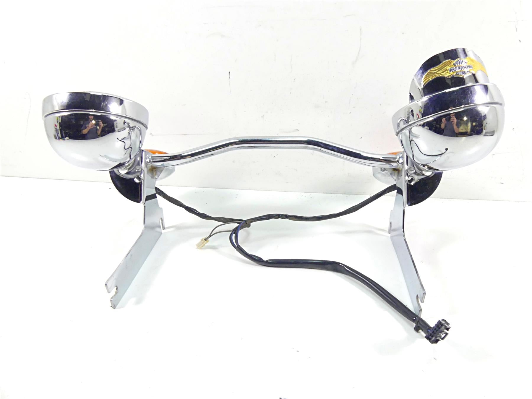 2004 Harley Touring FLHTCUI Electra Glide Front Spot Light Blinker Read 68712-94 {{ shop.shopifyCountryName }} - Mototech271