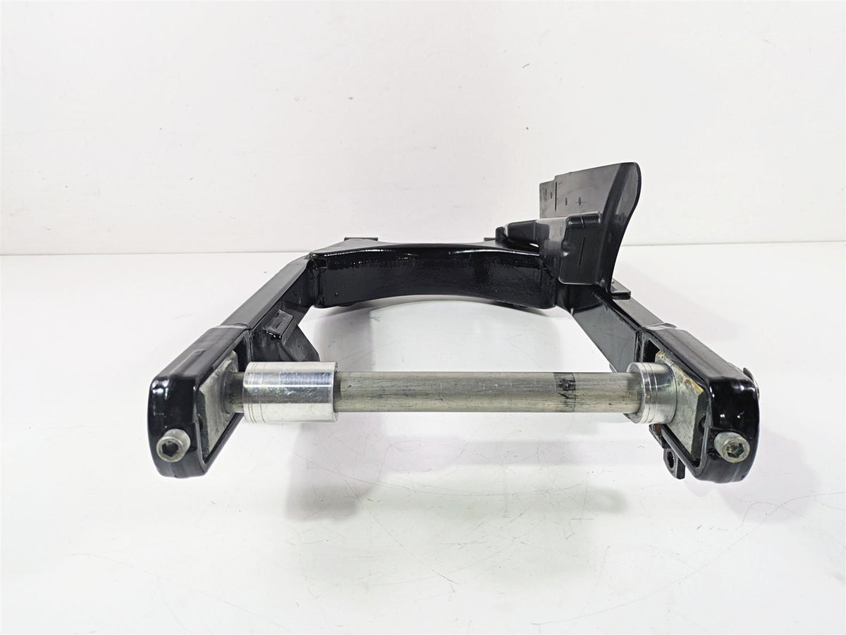2009 Harley FXDC Dyna Super Glide Rear Swingarm + Axle & Belt Guards 47820-06 {{ shop.shopifyCountryName }} - Mototech271