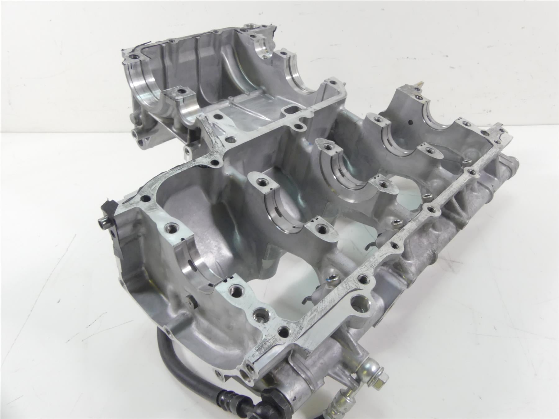 2020 Suzuki GSX1300 R Hayabusa Engine Motor Crank Case X704 Set 11302-24820 {{ shop.shopifyCountryName }} - Mototech271