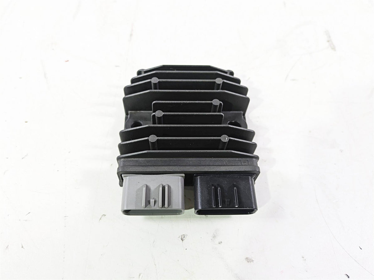 2018 Ducati Hypermotard 939 SP Rectifier Voltage Regulator 54040321A SH821AA {{ shop.shopifyCountryName }} - Mototech271