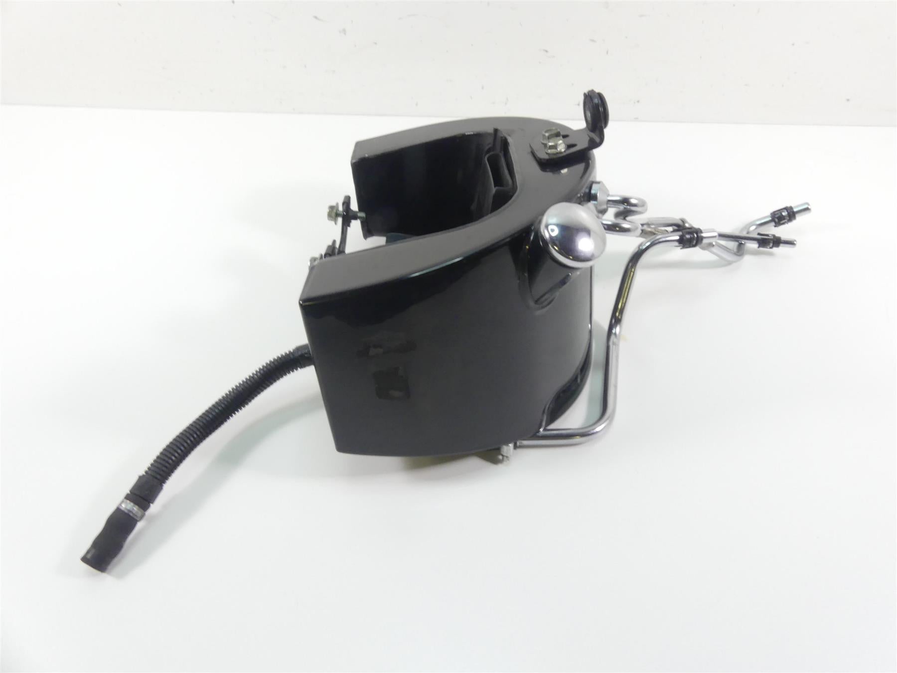 2008 Harley Softail FLSTSB Cross Bones Oil Tank Reservoir & Lines 62492-00B {{ shop.shopifyCountryName }} - Mototech271