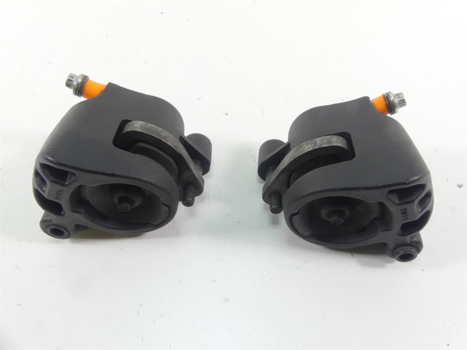 1999 Harley Touring FLHTCUI Electra Glide Front Brake Caliper Set 44023-83C {{ shop.shopifyCountryName }} - Mototech271