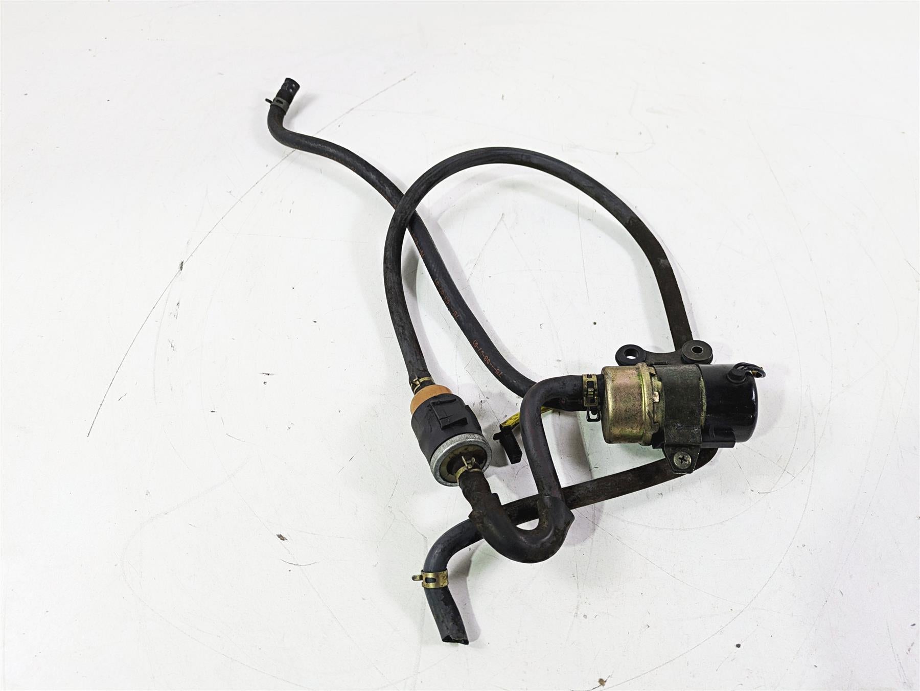 2004 Yamaha XVZ1300 Royal Star Fuel Gas Petrol Pump 4NK-13907-00-00 {{ shop.shopifyCountryName }} - Mototech271
