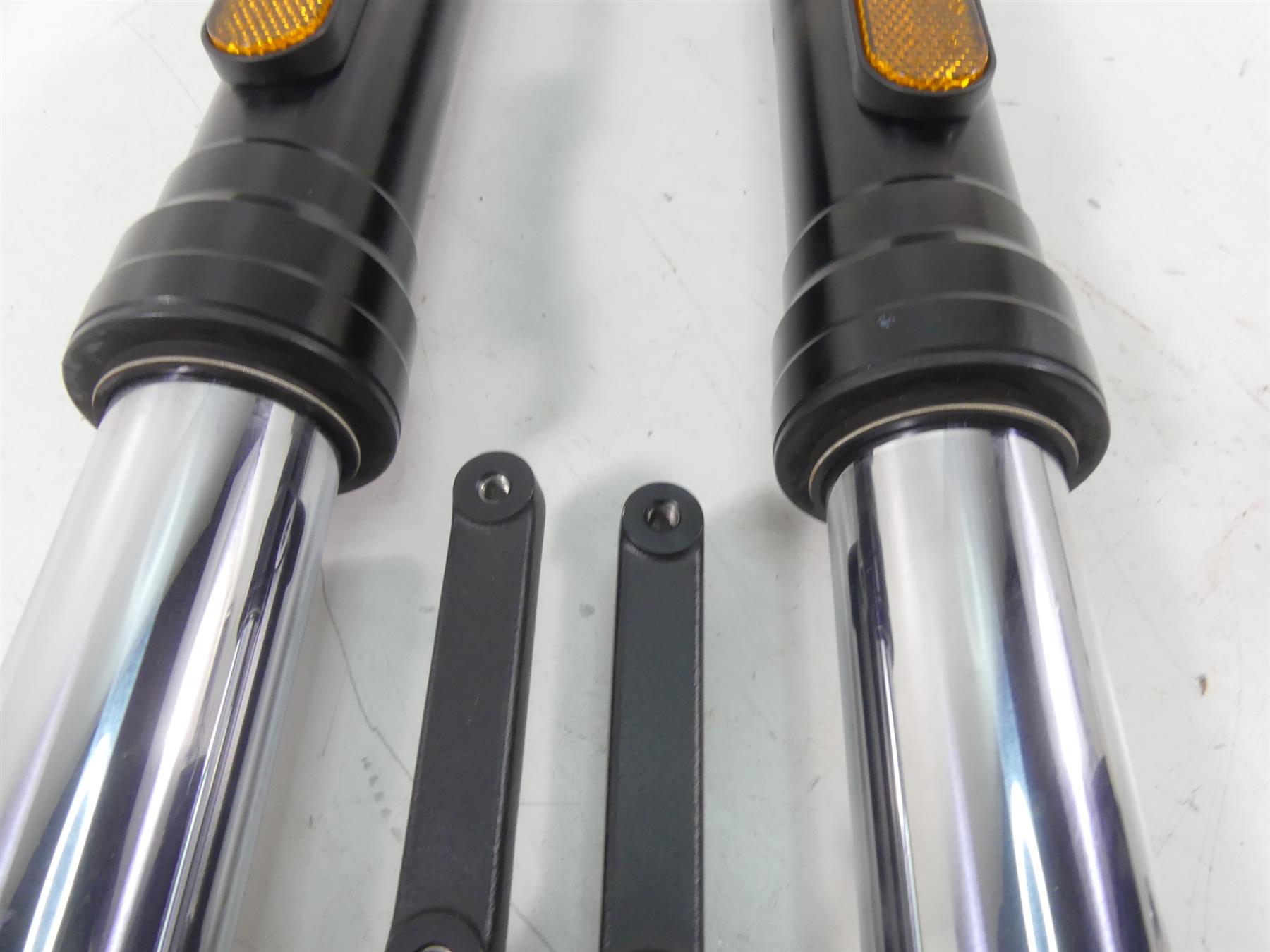2019 Triumph Street Triple 765R Straight Showa Front Fork Set T2041650 {{ shop.shopifyCountryName }} - Mototech271