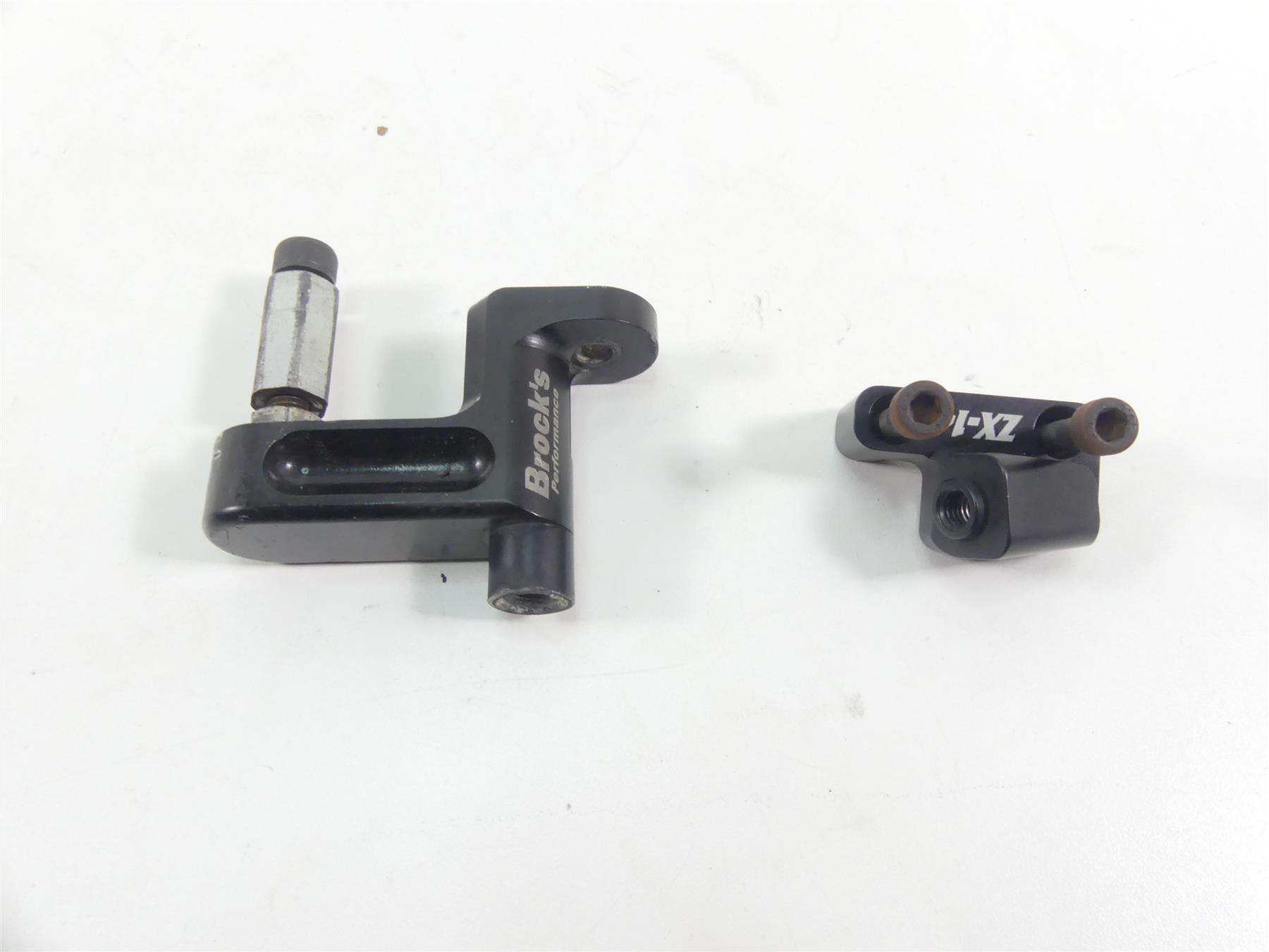 2012 Kawasaki ZX1400 ZX14R Ninja Brocks Steering Damper Mount Kit 789511 {{ shop.shopifyCountryName }} - Mototech271