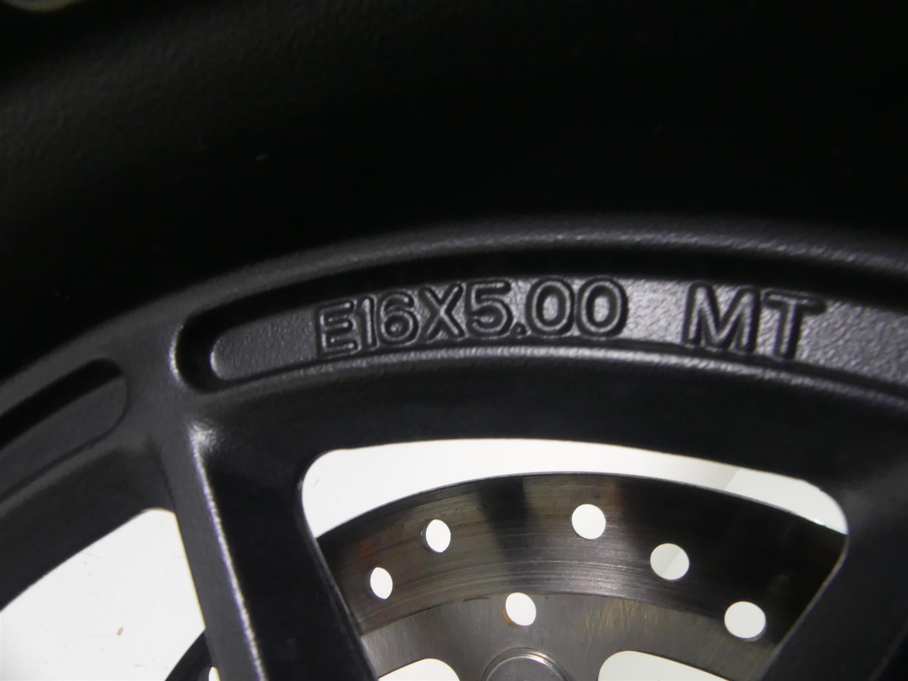 2018 Harley Softail FXFB Fat Bob Nice Straight Rear 16x5 Wheel Rim 40900444 {{ shop.shopifyCountryName }} - Mototech271