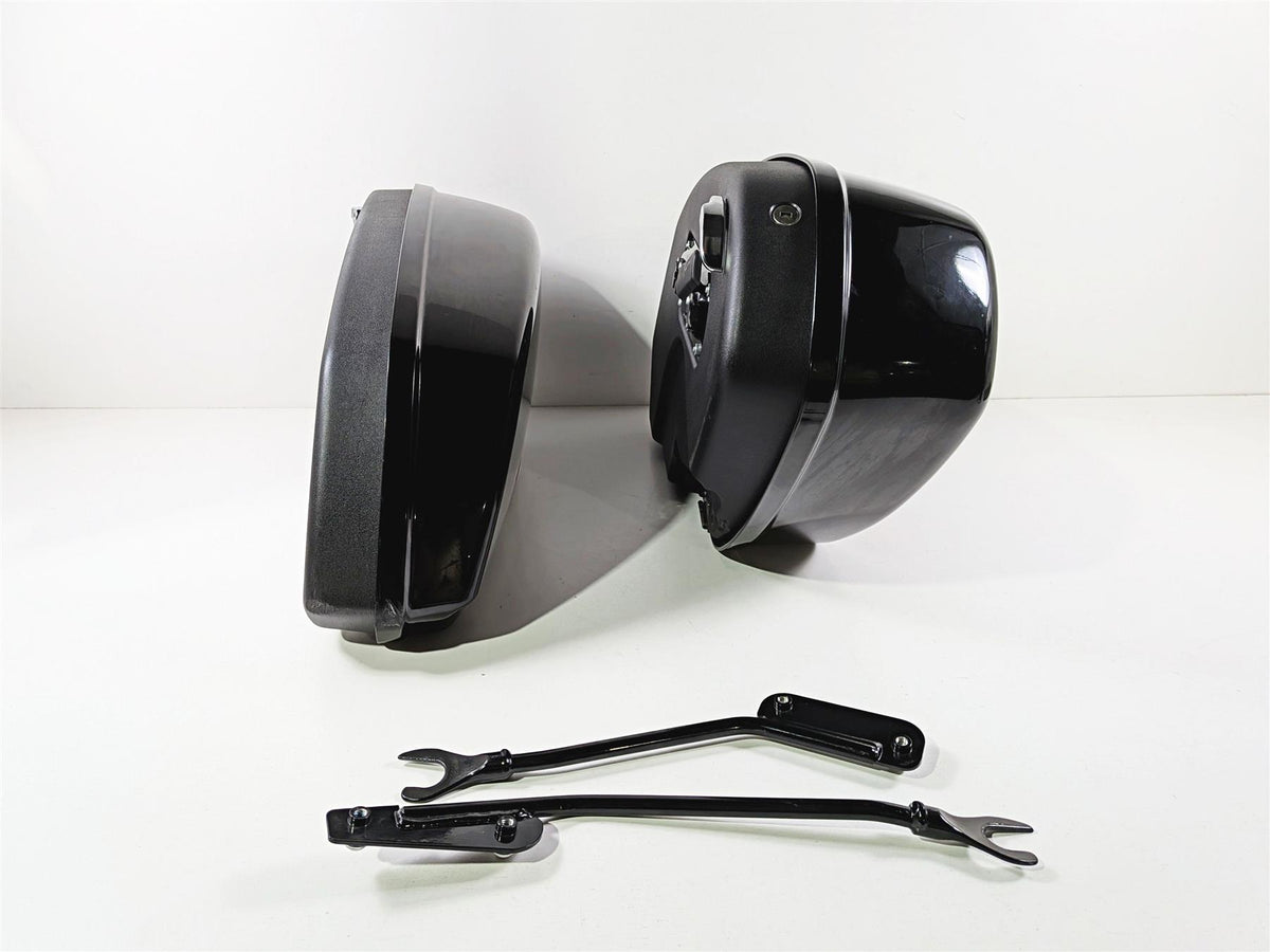 2024 Harley Softail FXLRST Low Rider Left Right Saddlebags & Mounts Set 90202264 {{ shop.shopifyCountryName }} - Mototech271