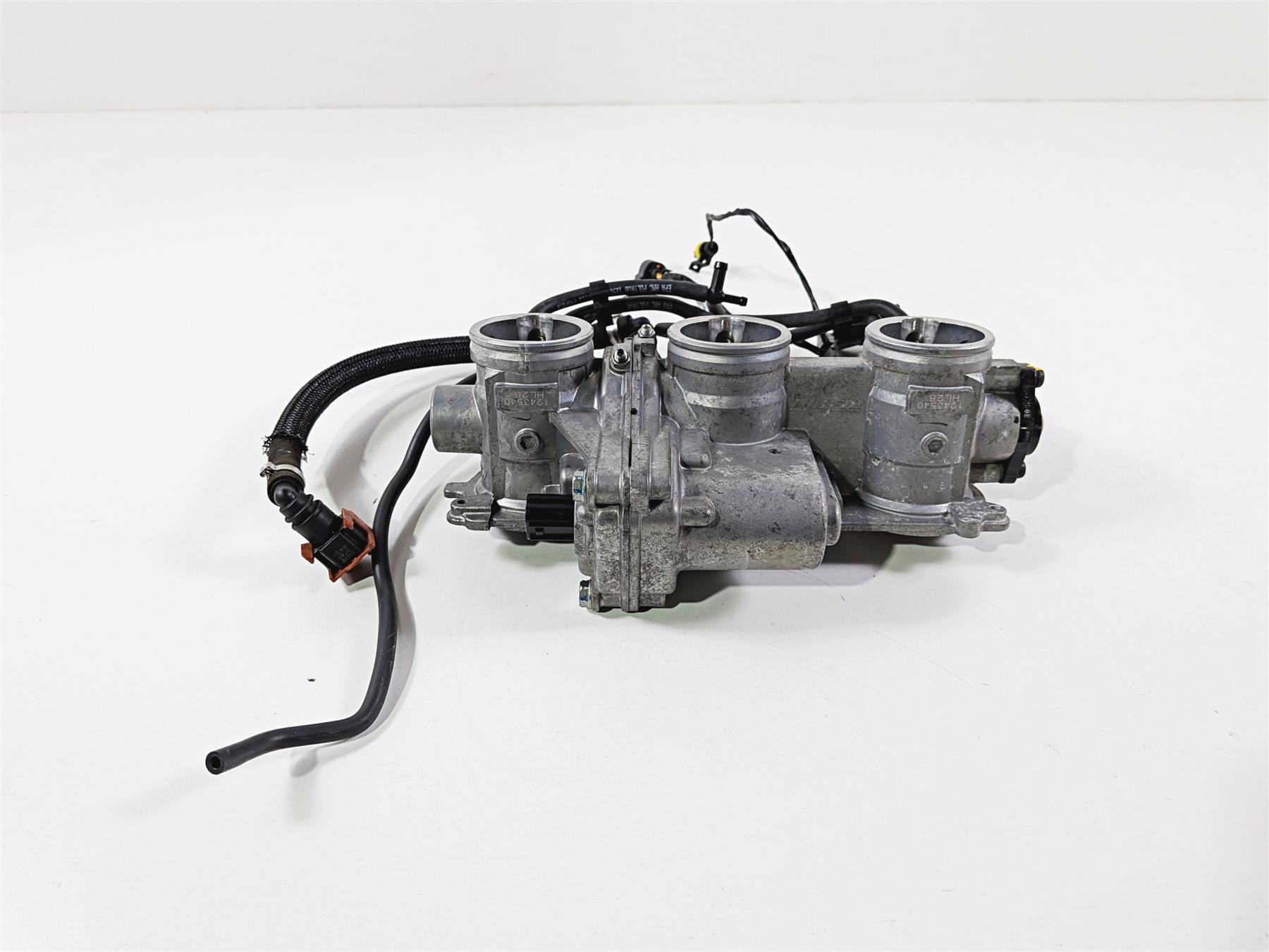 2019 Triumph Speed Triple RS 1050 Keihin Throttle Bodies & Injectors T1243540 {{ shop.shopifyCountryName }} - Mototech271