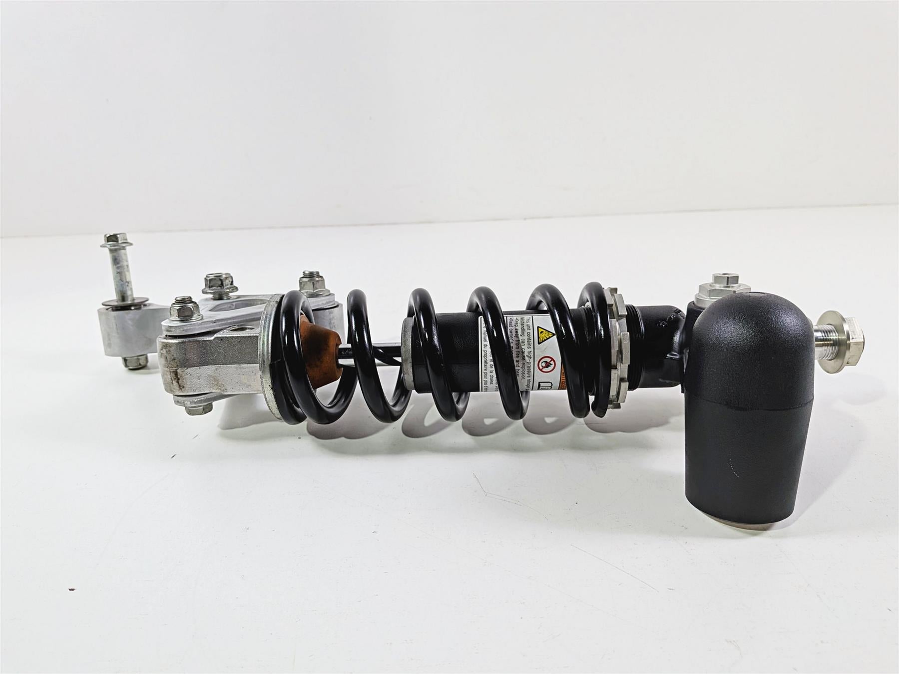 2024 Suzuki GSXR 600 Rear Shock Suspension Damper Black Spring 62100-14851-019 {{ shop.shopifyCountryName }} - Mototech271