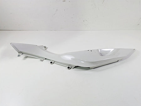 2019 BMW R1250RT K52 Left Tail Side Cover Fairing - Read 46638533577 {{ shop.shopifyCountryName }} - Mototech271