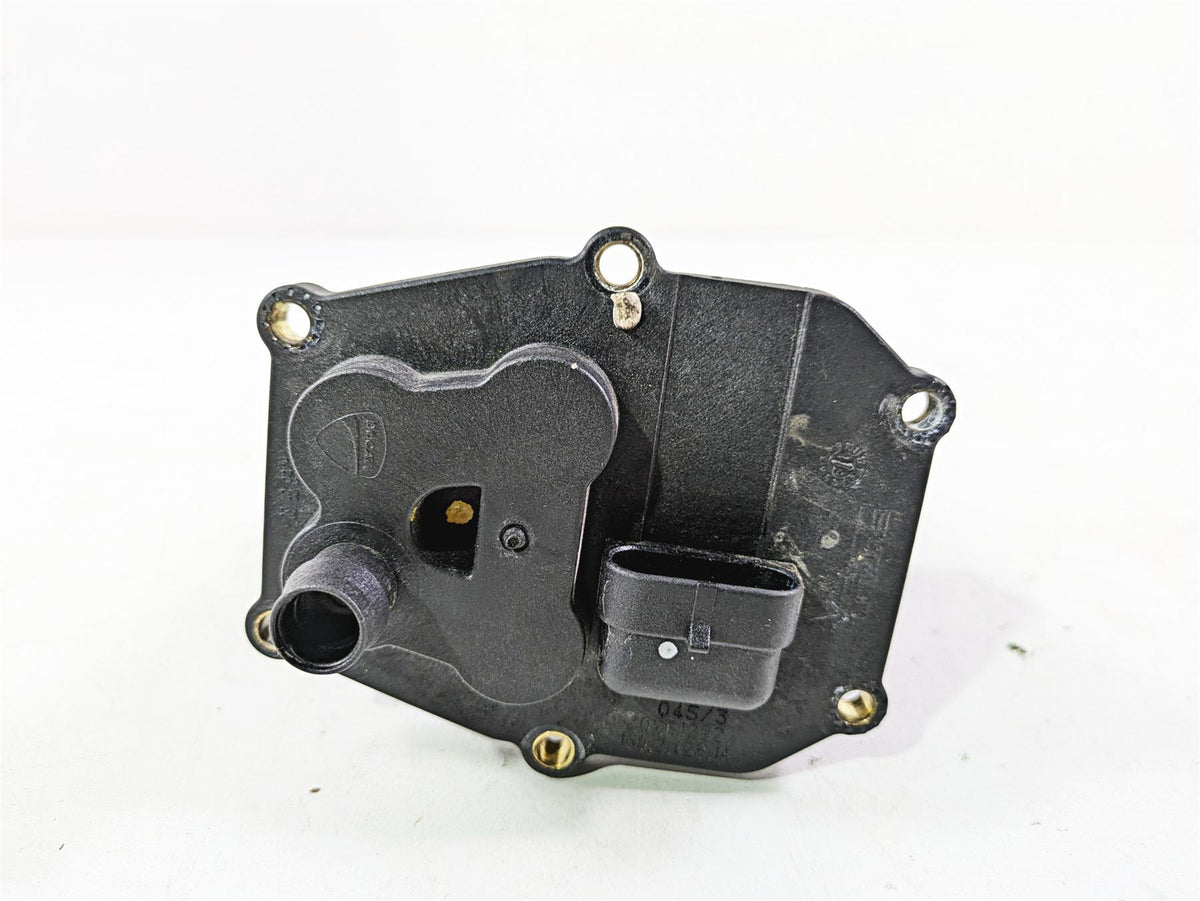 2013 Ducati Hyperstrada 821 Fuel Gas Petrol Pump -Tested 16024281A {{ shop.shopifyCountryName }} - Mototech271