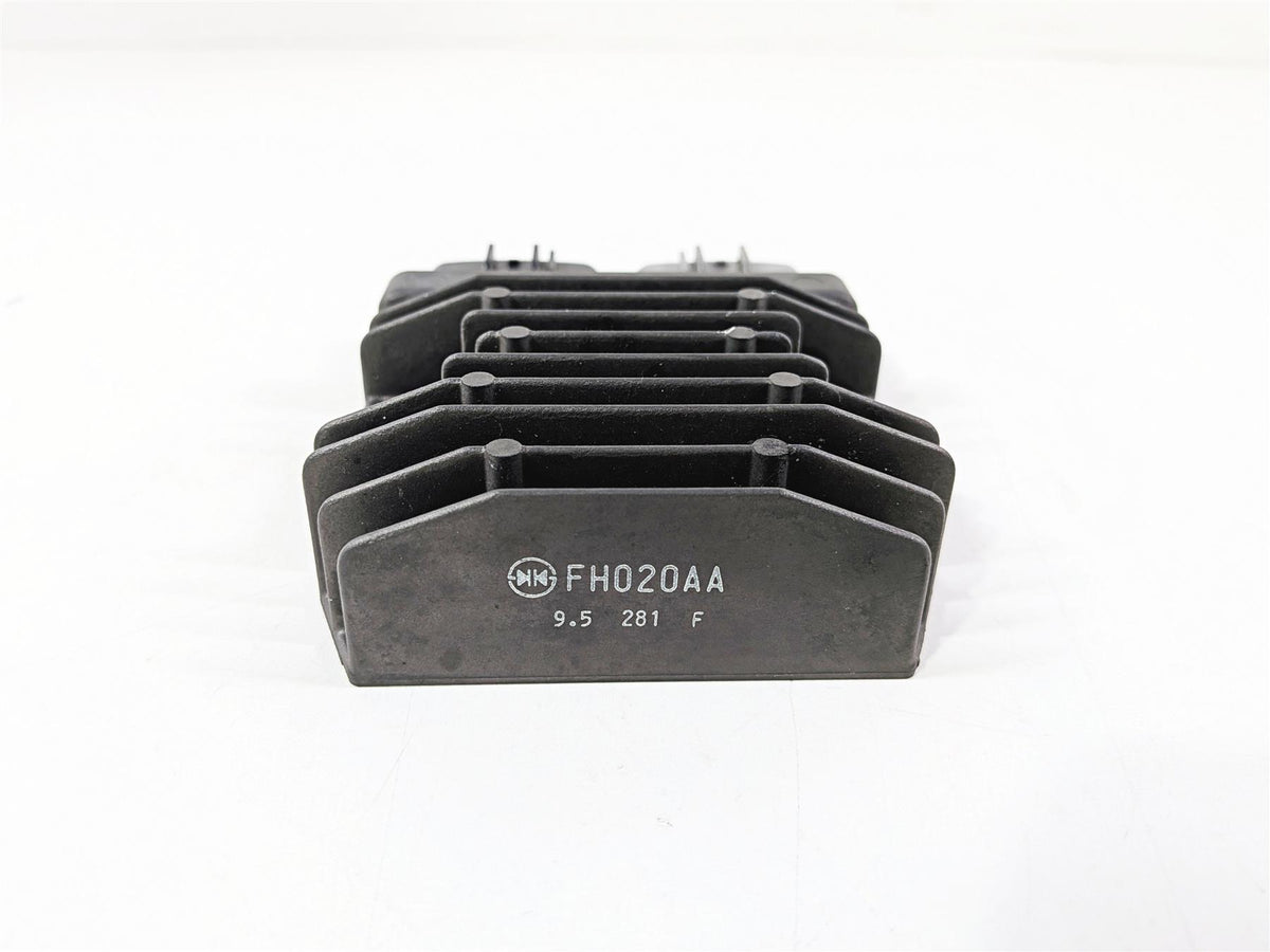 2020 Triumph Street Triple 765RS Rectifier Voltage Regulator T1300675 FH020AA-Mototech271