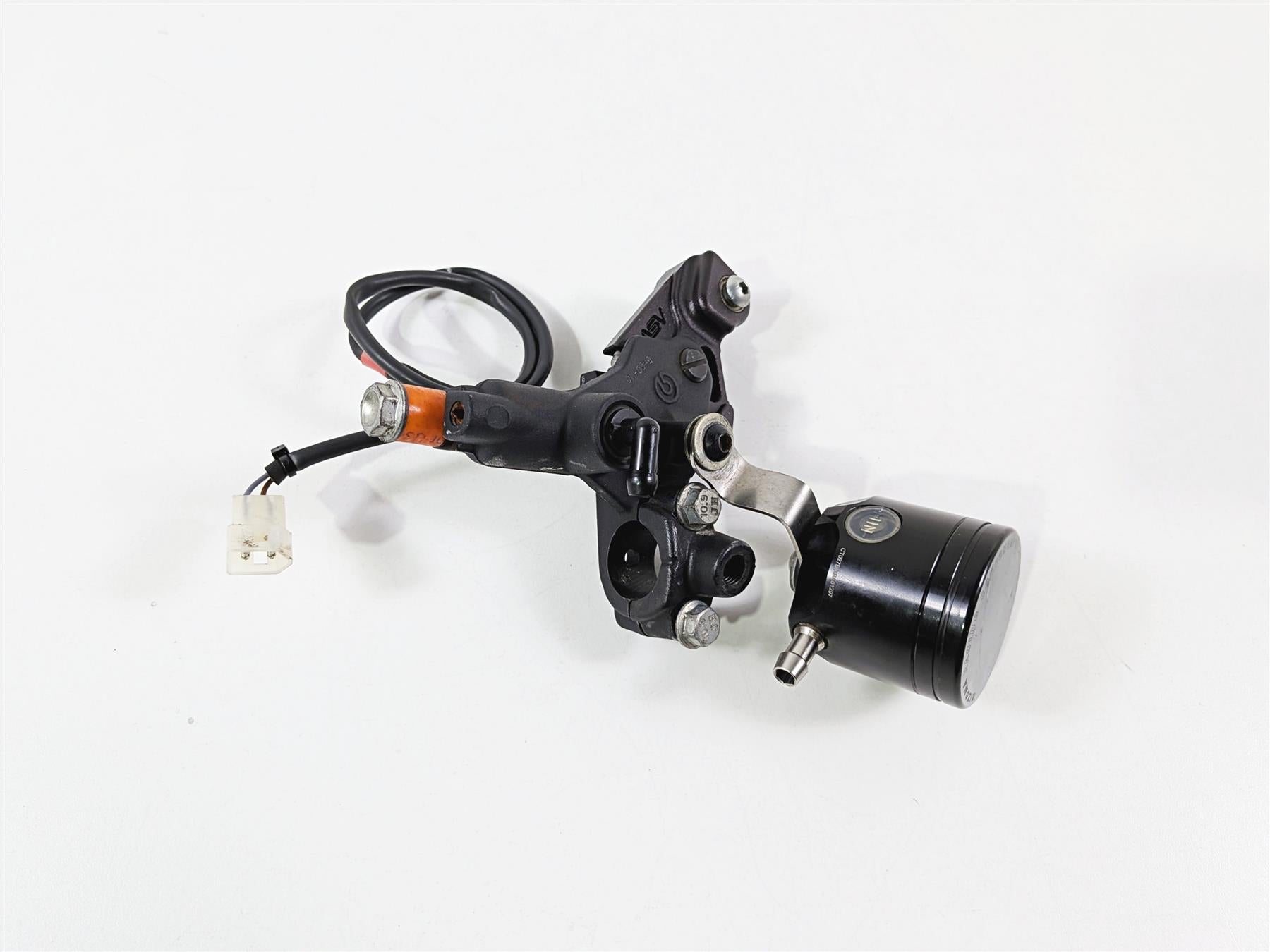 2016 Aprilia RSV 1100 Tuono V4 Factory Brembo Front Brake Master Cylinder B044605 {{ shop.shopifyCountryName }} - Mototech271
