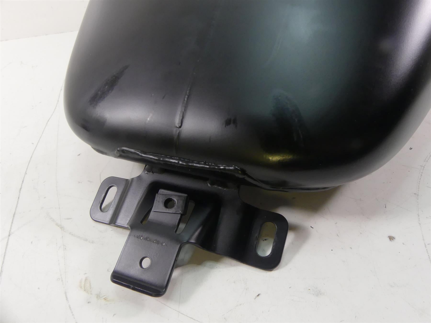 2016 Harley Touring FLTRX Road Glide Fuel Gas Petrol Tank Reservoir 61356-08 {{ shop.shopifyCountryName }} - Mototech271