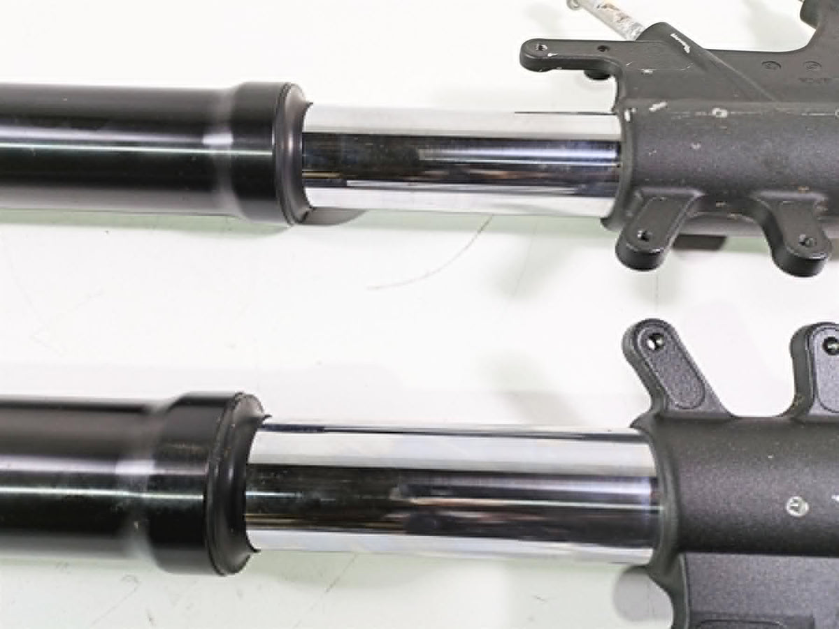 2016 Suzuki M109R VZR1800 Boulevard Front Forks Leg Set 51103-48G30 {{ shop.shopifyCountryName }} - Mototech271