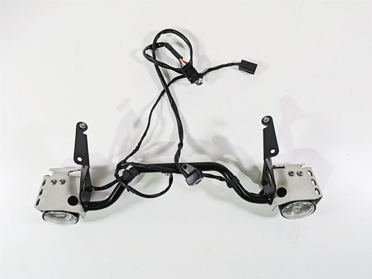 2015 Triumph Tiger Explorer XC Fog Lights & Mounting Rail Set T2701552 T2701553 {{ shop.shopifyCountryName }} - Mototech271