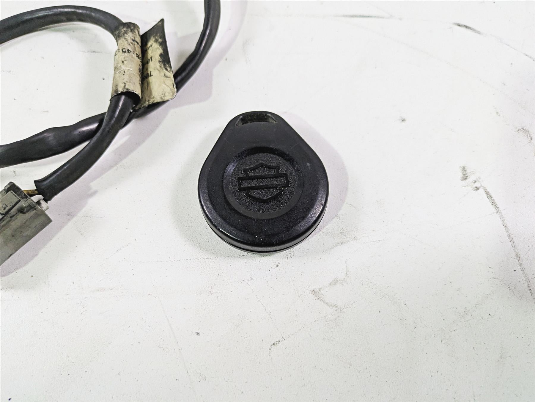 2009 Harley Touring FLHX Street Glide Tssm Security Module Fob Antenna 68924-07 {{ shop.shopifyCountryName }} - Mototech271