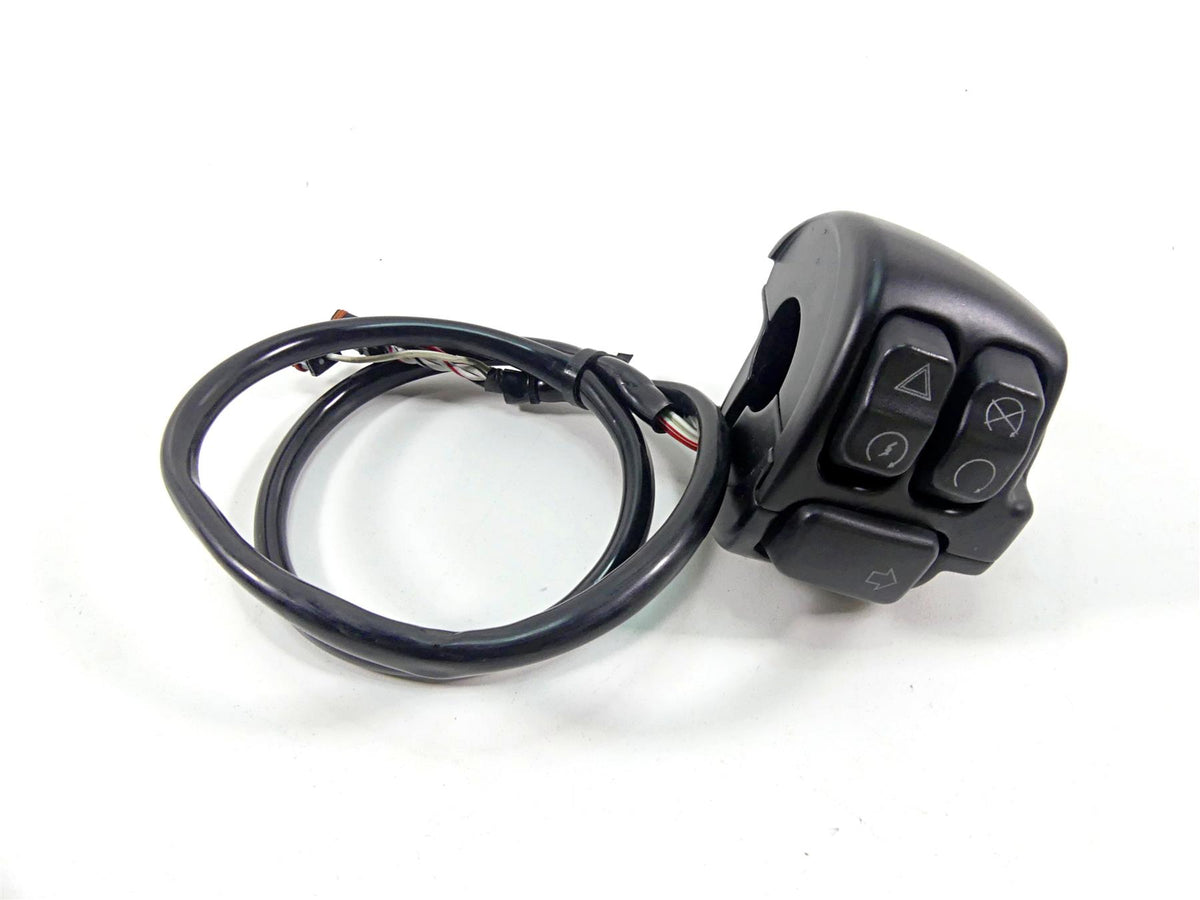 2020 Harley Softail FXST Standard Right Hand Start Stop Control Switch 71500462 {{ shop.shopifyCountryName }} - Mototech271