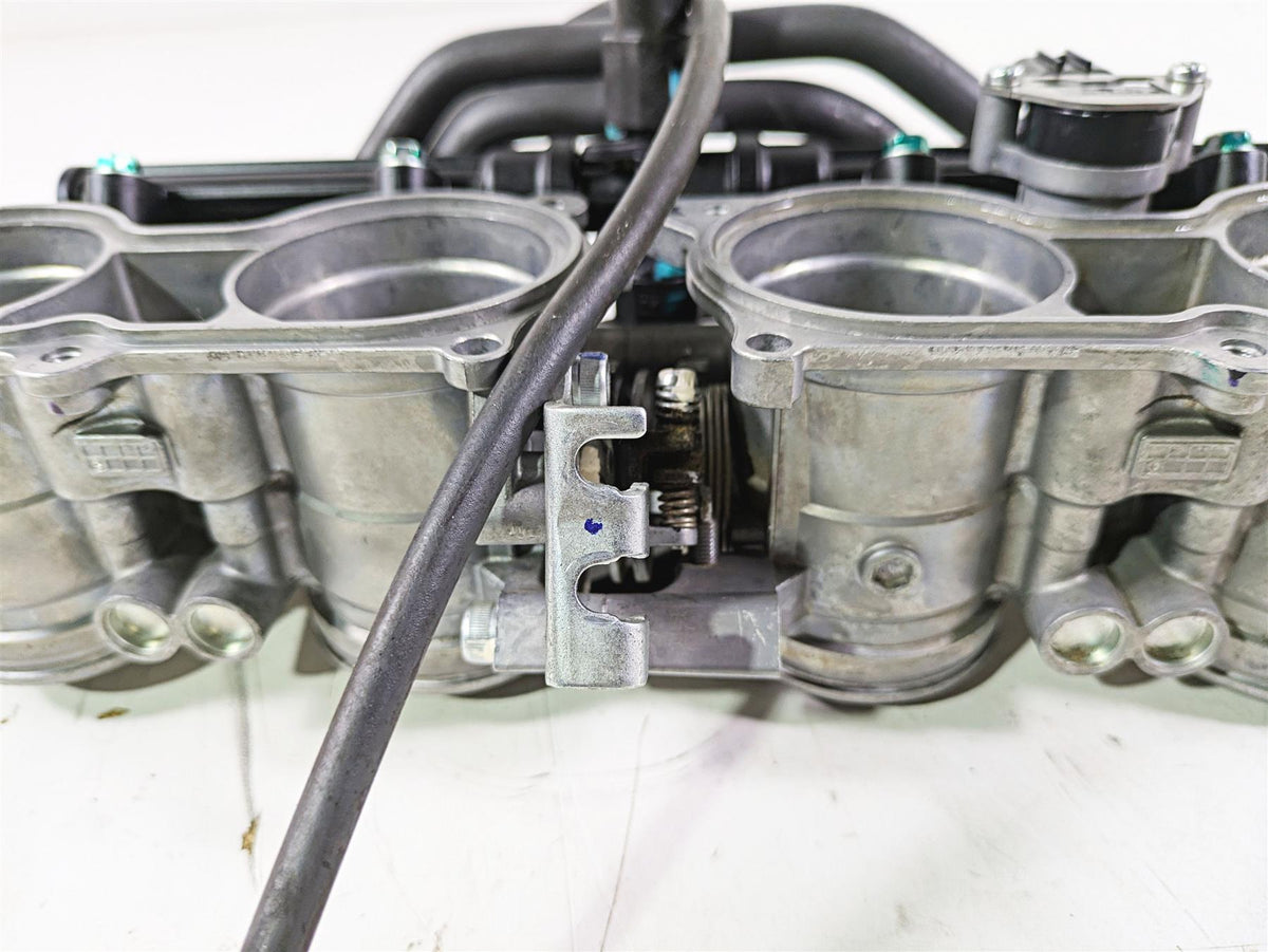 2008 Honda CBR1000RR SC59 Throttle Body Fuel Injectors 16400-MFL-671 {{ shop.shopifyCountryName }} - Mototech271