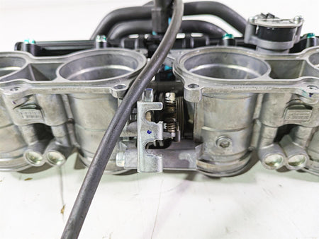 2008 Honda CBR1000RR SC59 Throttle Body Fuel Injectors 16400-MFL-671 {{ shop.shopifyCountryName }} - Mototech271