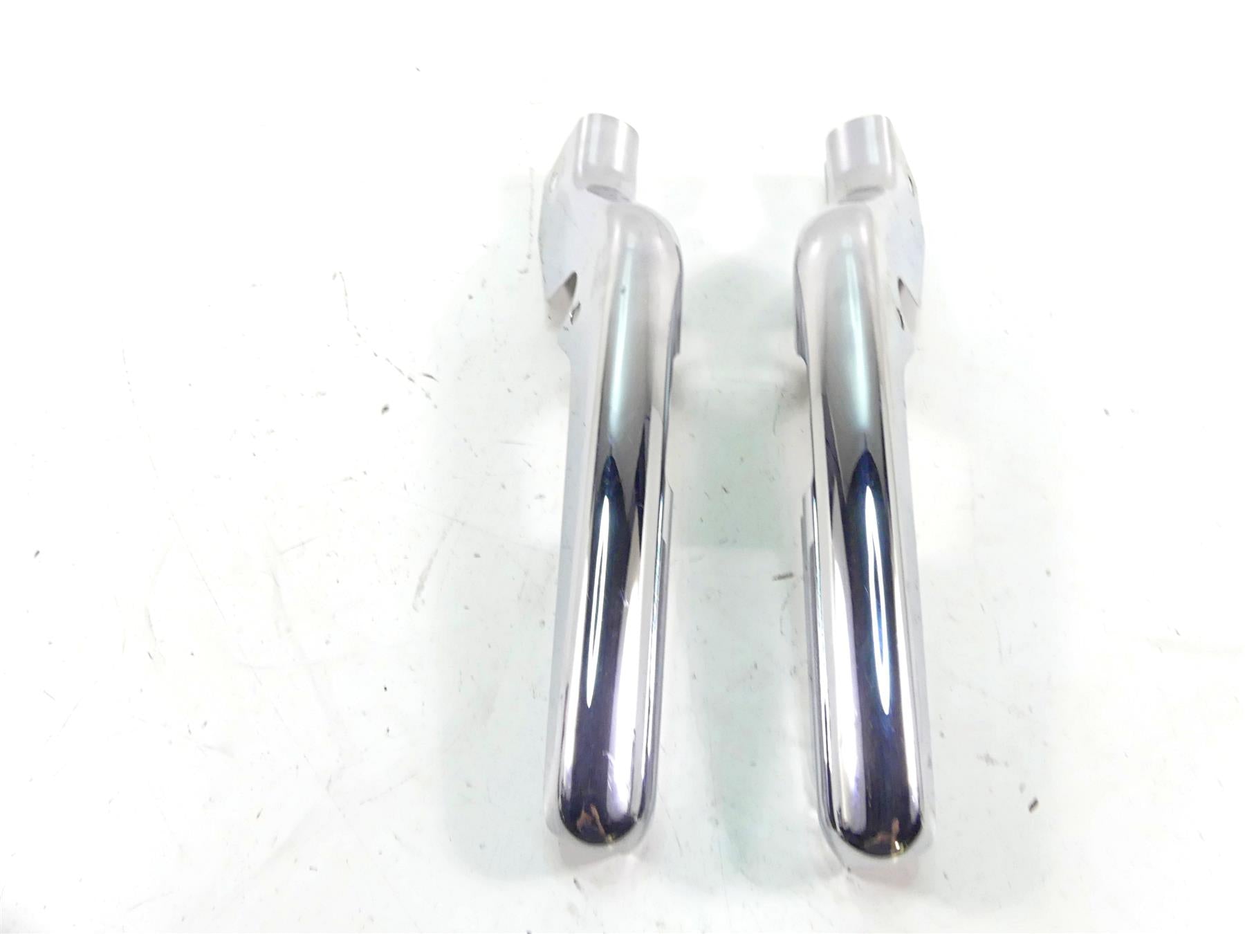 2008 Harley Touring FLHX Street Glide Rear Fender Chrome Strut Set 47502-97 {{ shop.shopifyCountryName }} - Mototech271