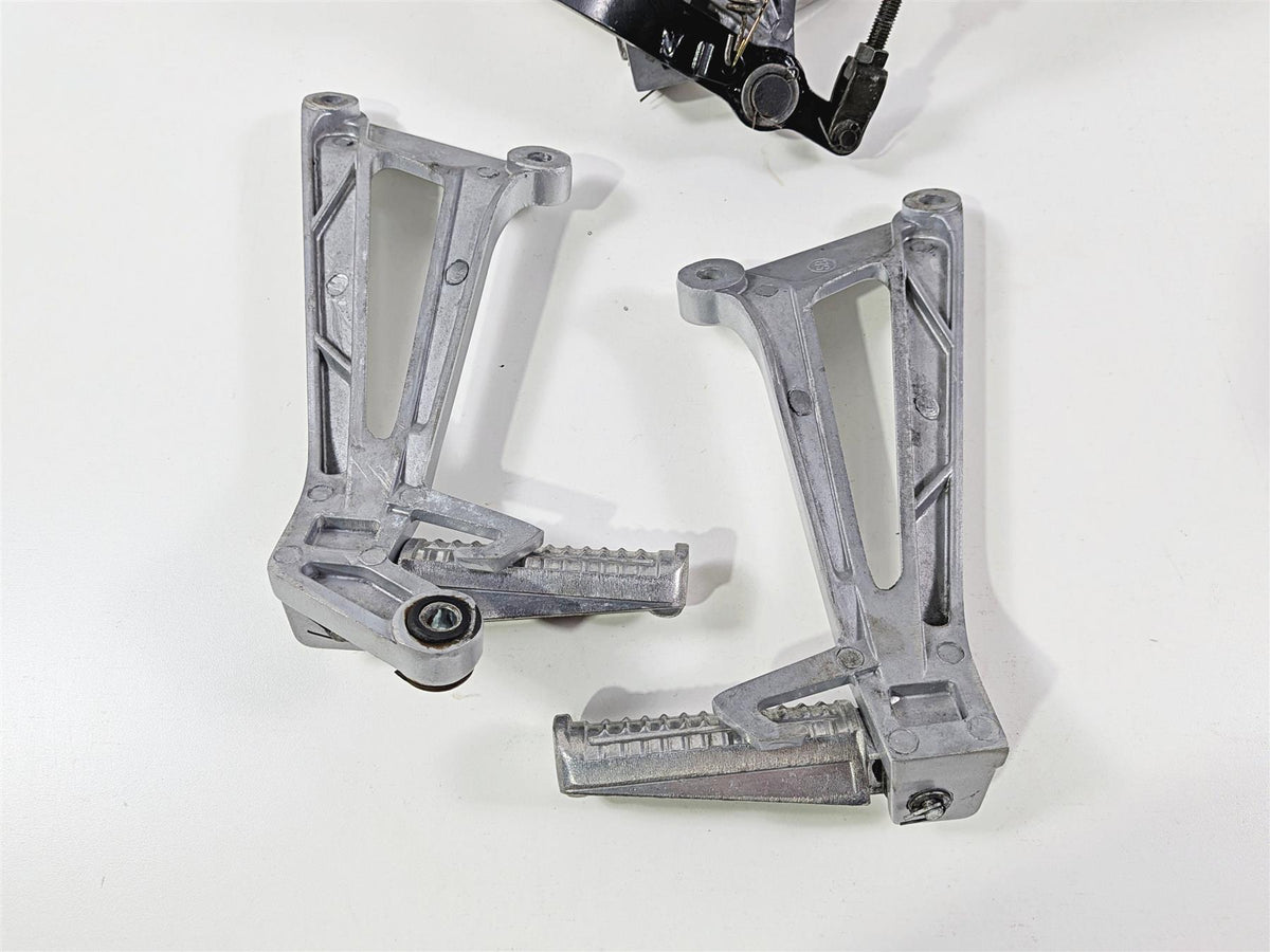 2023 Vitacci GTT 250 Rear Passenger Footpeg & Right Rider Foot Rest Set {{ shop.shopifyCountryName }} - Mototech271