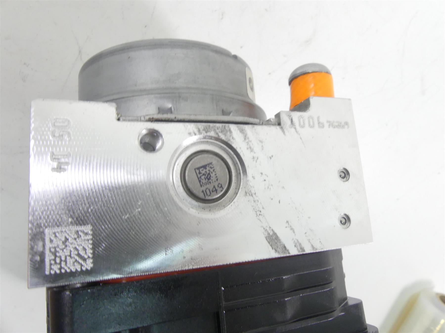 2018 BMW S1000RR K46 Abs Brake Pump Pressure Module 34518566955 {{ shop.shopifyCountryName }} - Mototech271