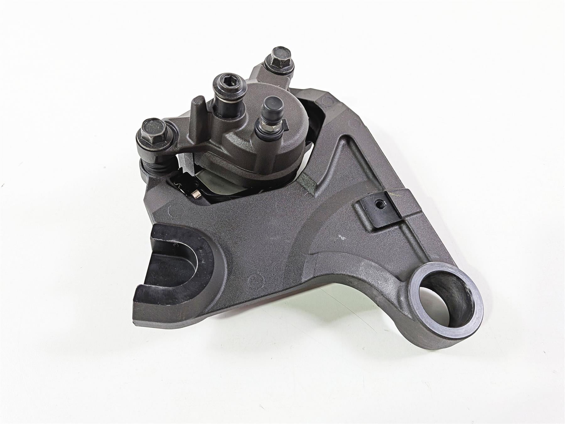 2009 Yamaha VMX17 V-Max 1700 Rear Brake Caliper 2S3-2580W-00-00 2S3-2580W-01-00-Mototech271