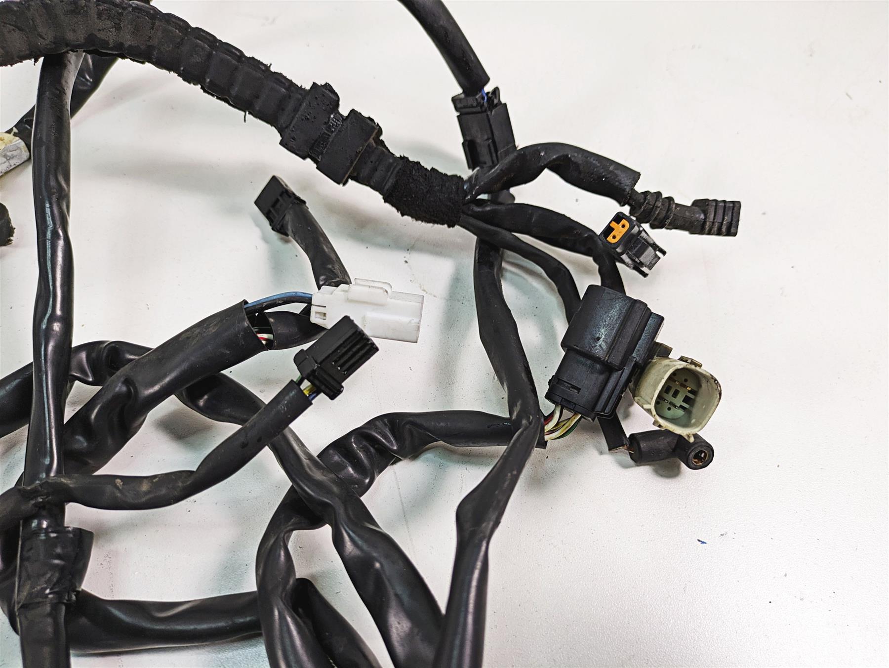 2012 Harley FLD Dyna Switchback Main Wiring Harness Loom Non Abs 69200455 {{ shop.shopifyCountryName }} - Mototech271