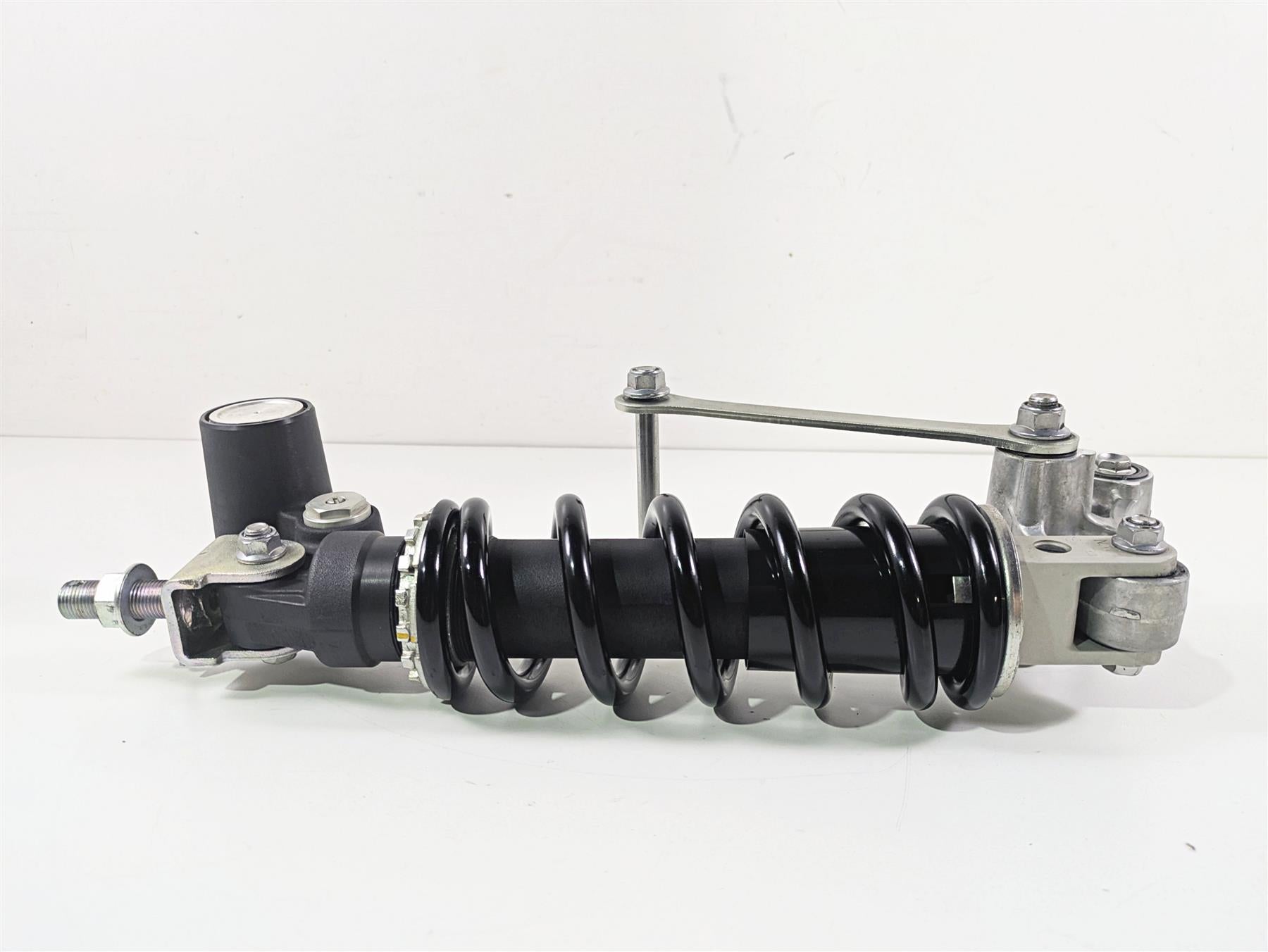 2024 Kawasaki ZX6R ZX636 Ninja Rear Suspension Shock Black 45014-0393-52E {{ shop.shopifyCountryName }} - Mototech271