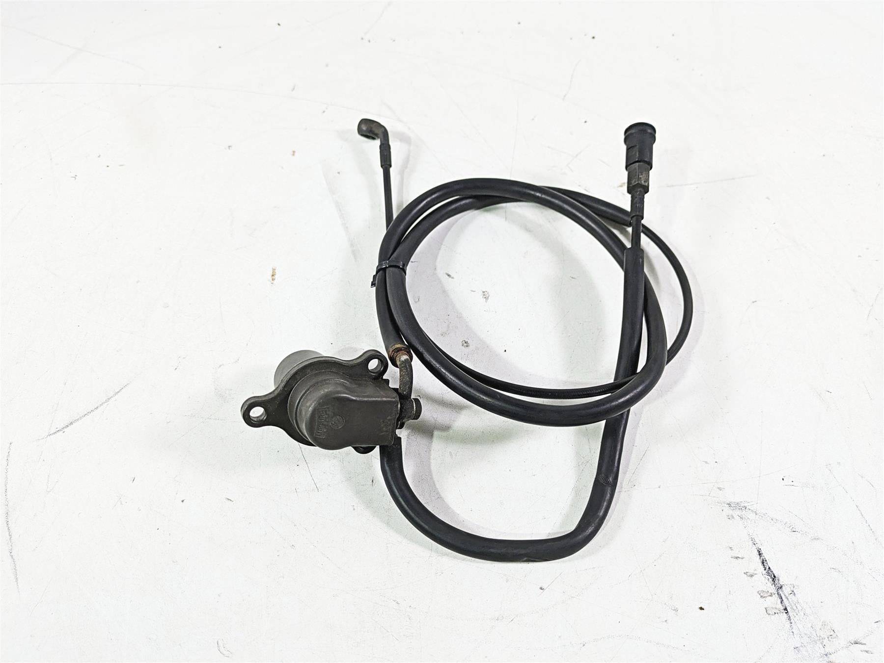 2004 BMW R1150GS R21 24mm Clutch Slave Cylinder & Line 21522335061 {{ shop.shopifyCountryName }} - Mototech271