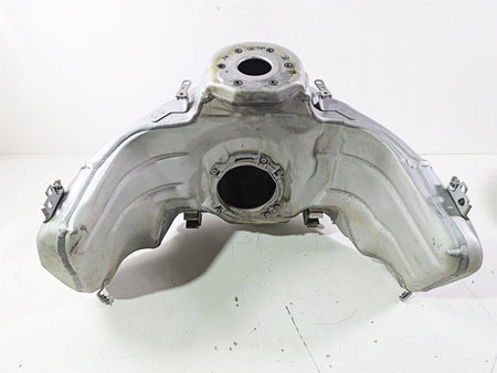 2015 BMW R1200GS Adv K51 Fuel Gas Petrol Tank 16118536188 {{ shop.shopifyCountryName }} - Mototech271