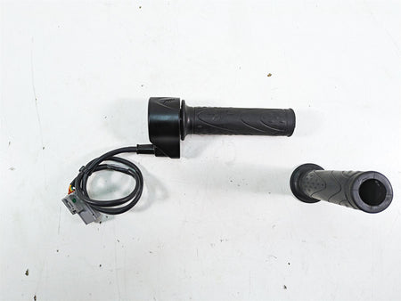 2017 Mv Agusta Dragster 800 Ride Fly By Wire Throttle Hand Grip 8A00B5444 {{ shop.shopifyCountryName }} - Mototech271