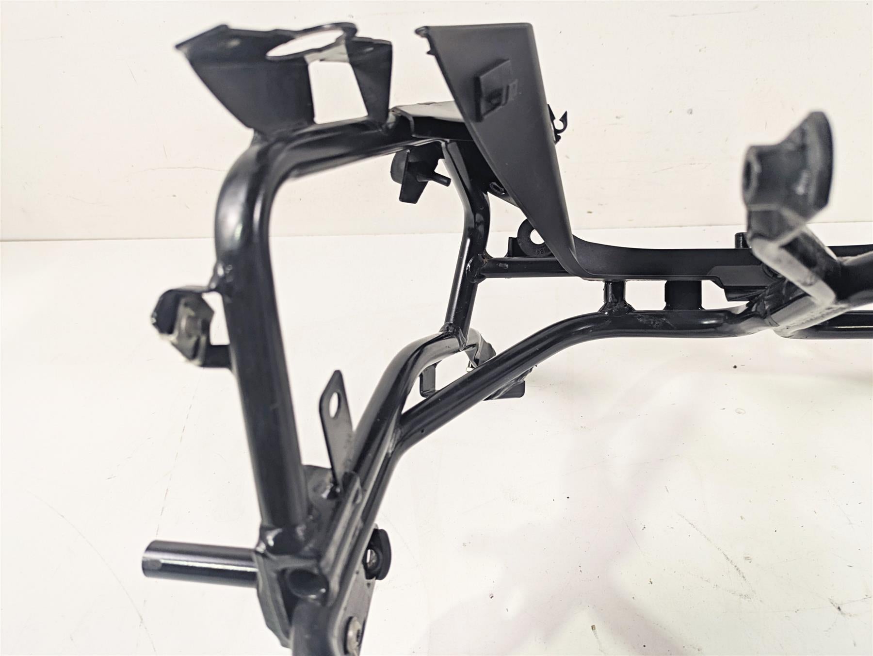 2010 BMW R1200GS K25 Front Fairing Bracket Stay Mount 46637701558 {{ shop.shopifyCountryName }} - Mototech271
