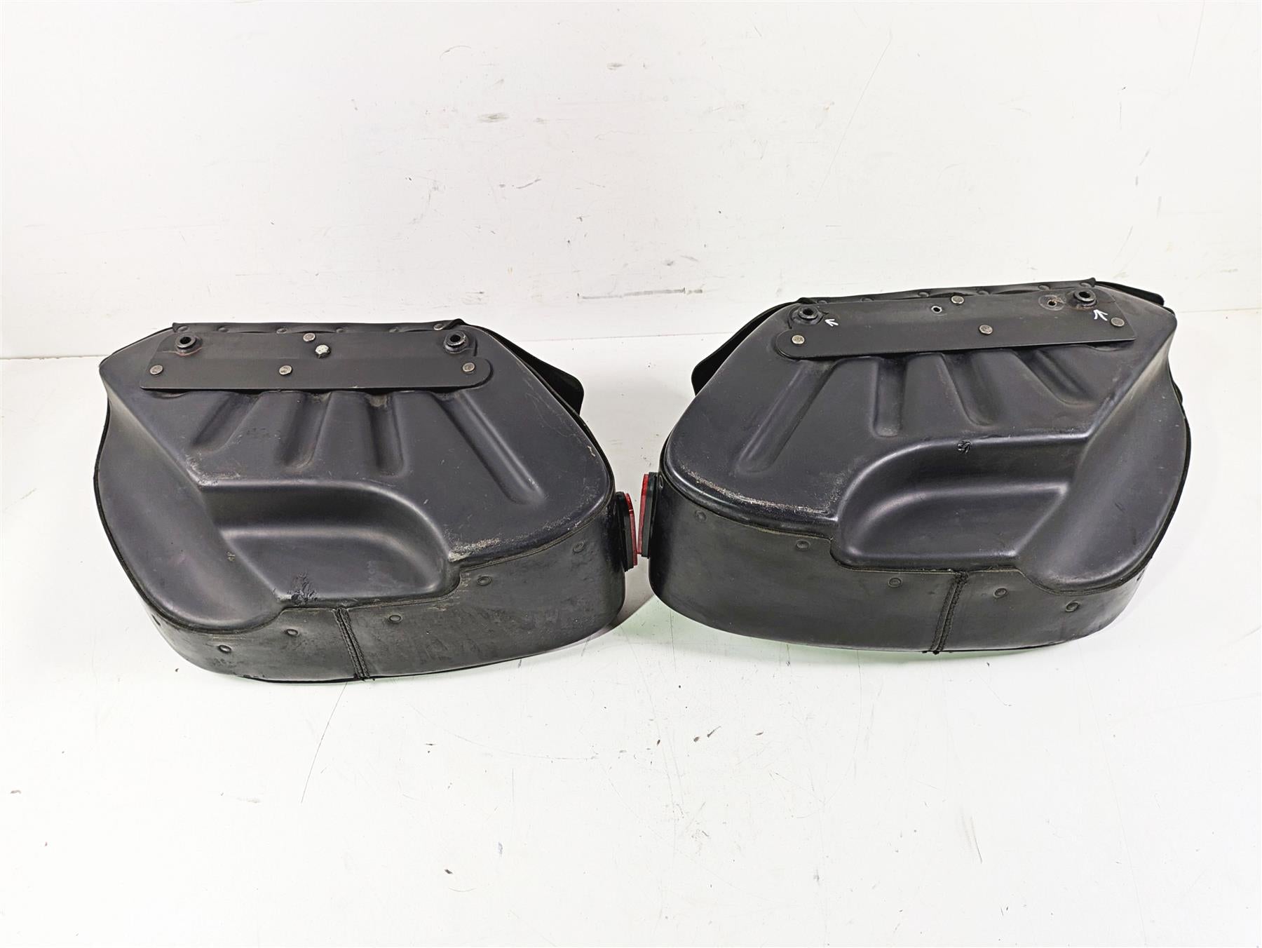 2002 Harley Dyna FXDL Low Rider Saddlebag Saddle Bag Set - Read 9036906D {{ shop.shopifyCountryName }} - Mototech271