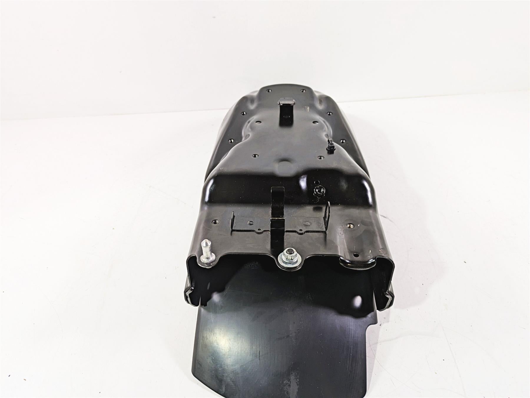 2006 Harley VRSCR Street V-Rod Rear Metal Subframe Seat Pan 47923-06 {{ shop.shopifyCountryName }} - Mototech271