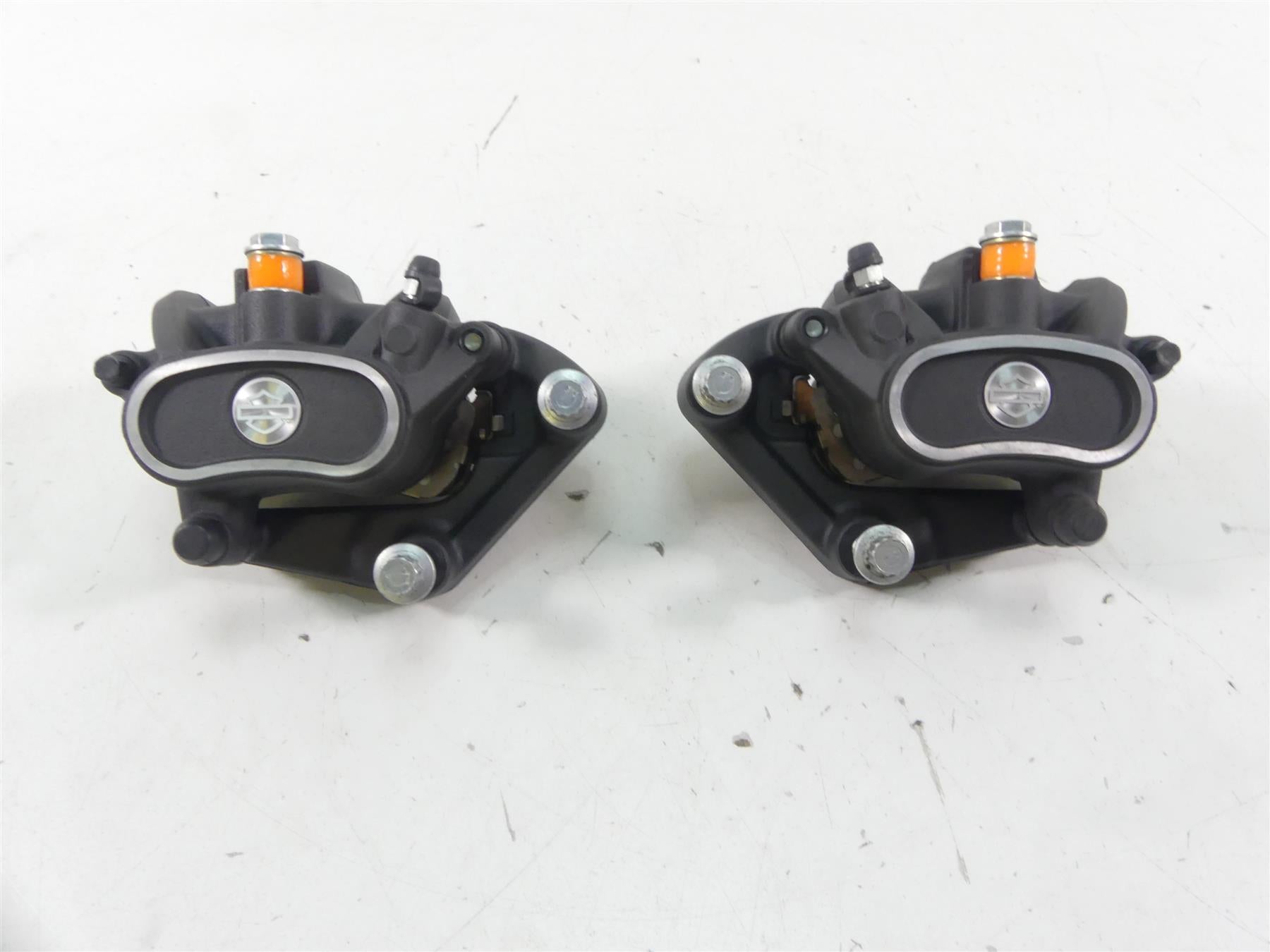 2020 Harley XL1200 CX Sportster Roadster Front Brake Calipers 41300010 41300032 {{ shop.shopifyCountryName }} - Mototech271