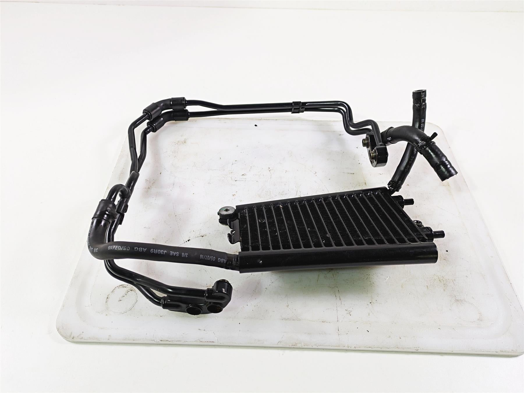 2019 Harley Softail FXDR 114 Oil Cooler & Lines Set 62700191 {{ shop.shopifyCountryName }} - Mototech271